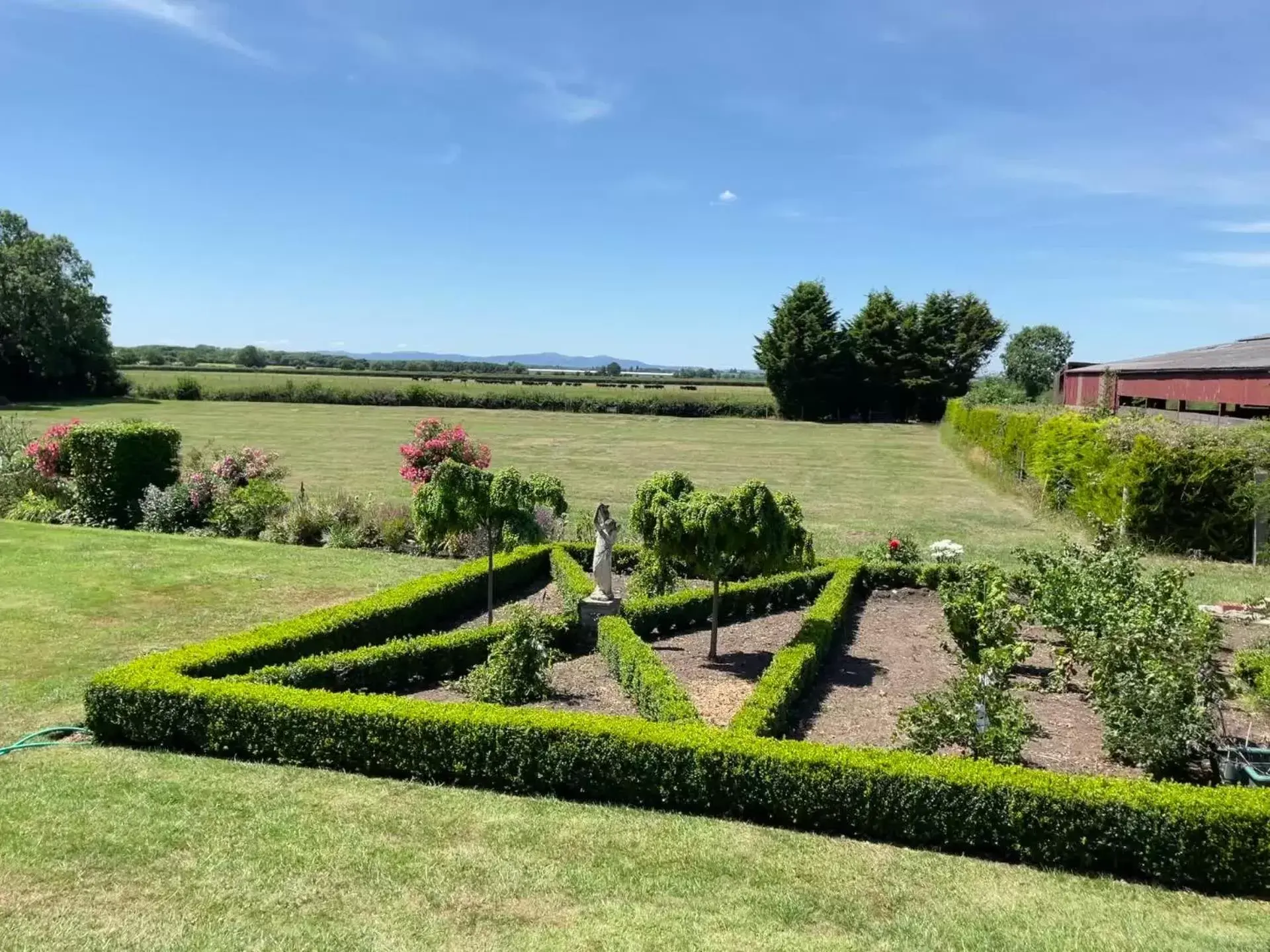 Nearby landmark, Garden in NIGHTINGALE B&B