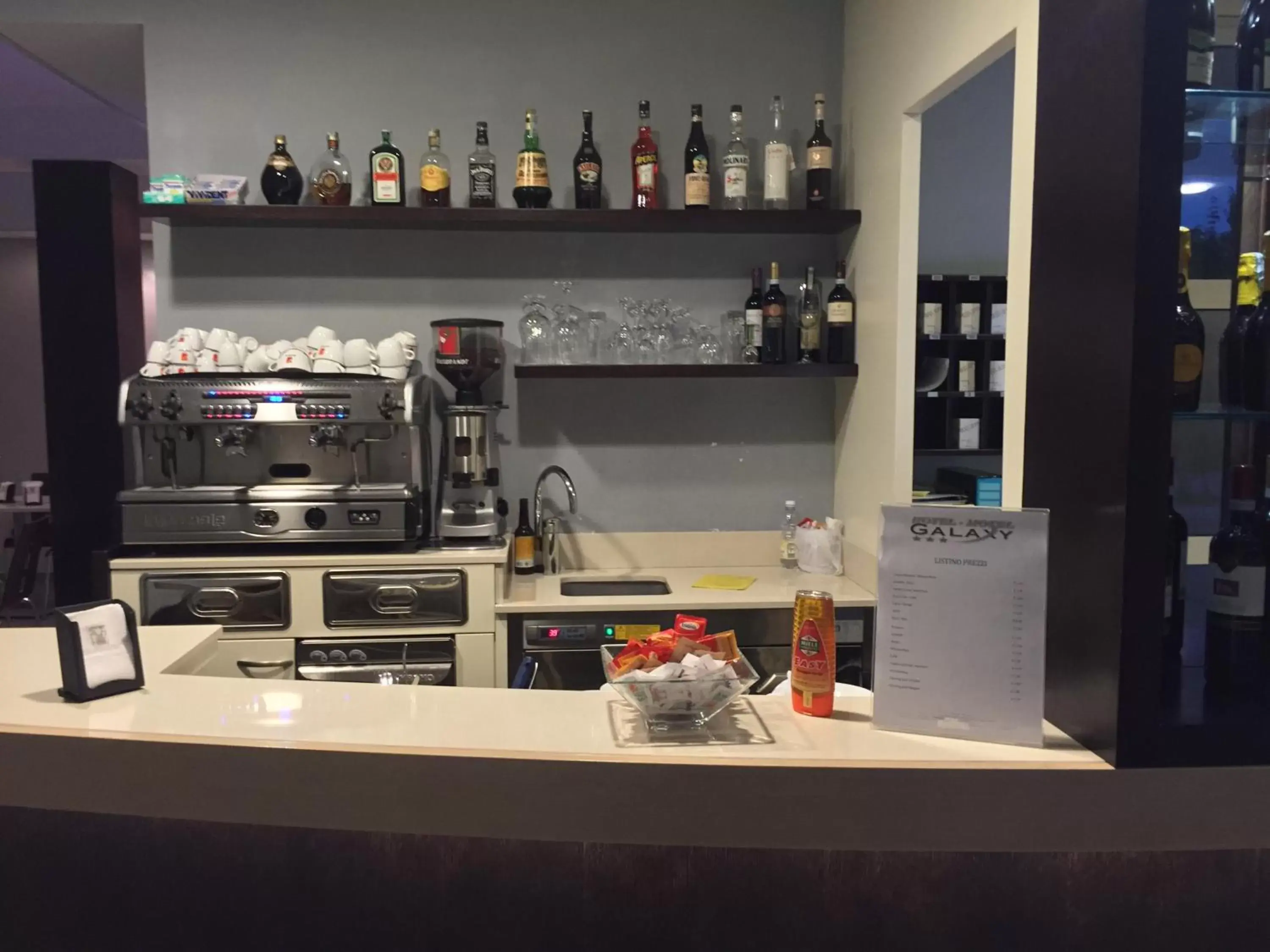 Food and drinks in Hotel Motel Galaxy Reggio Emilia