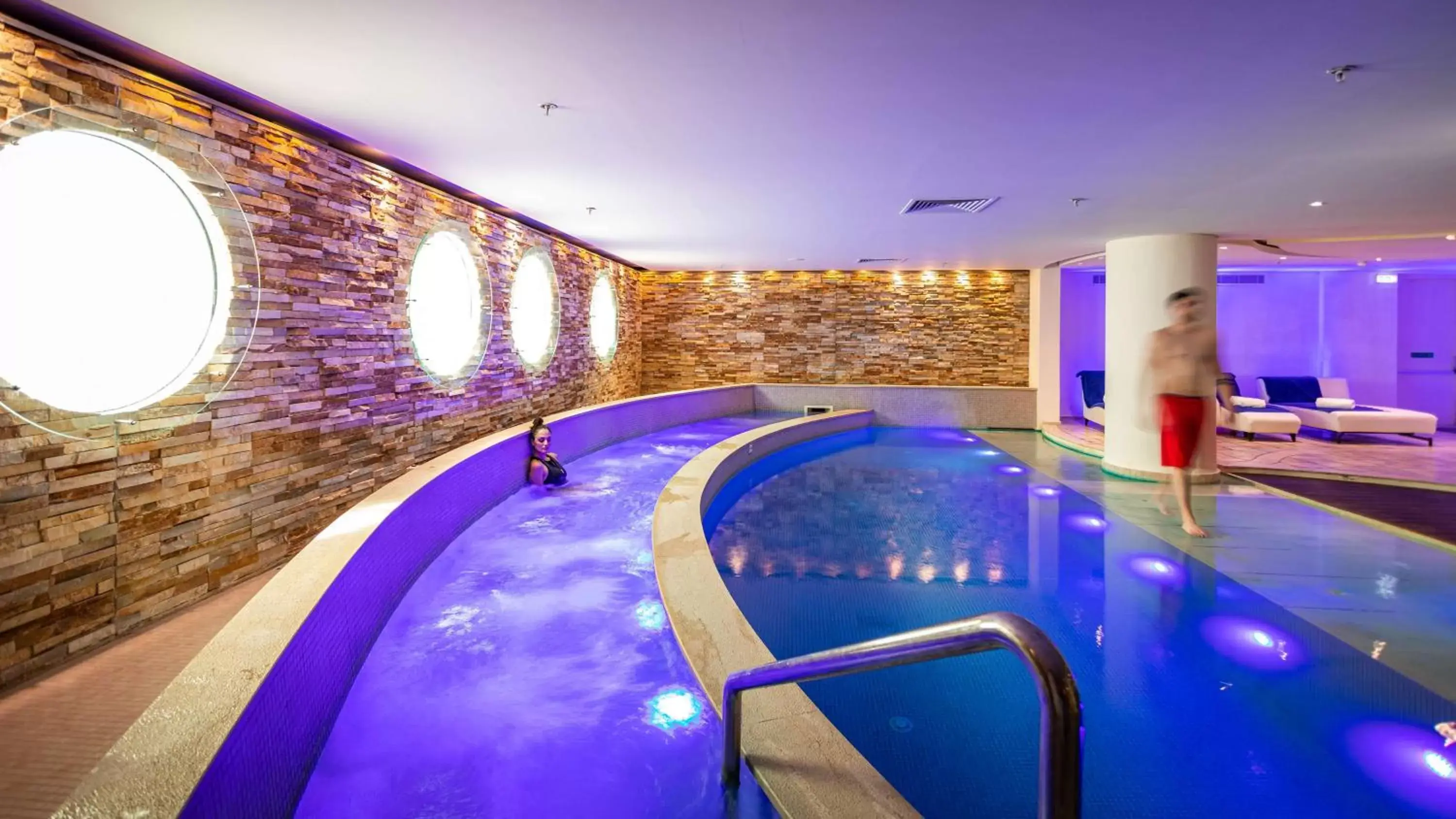 Spa and wellness centre/facilities, Swimming Pool in Hilton Nicosia