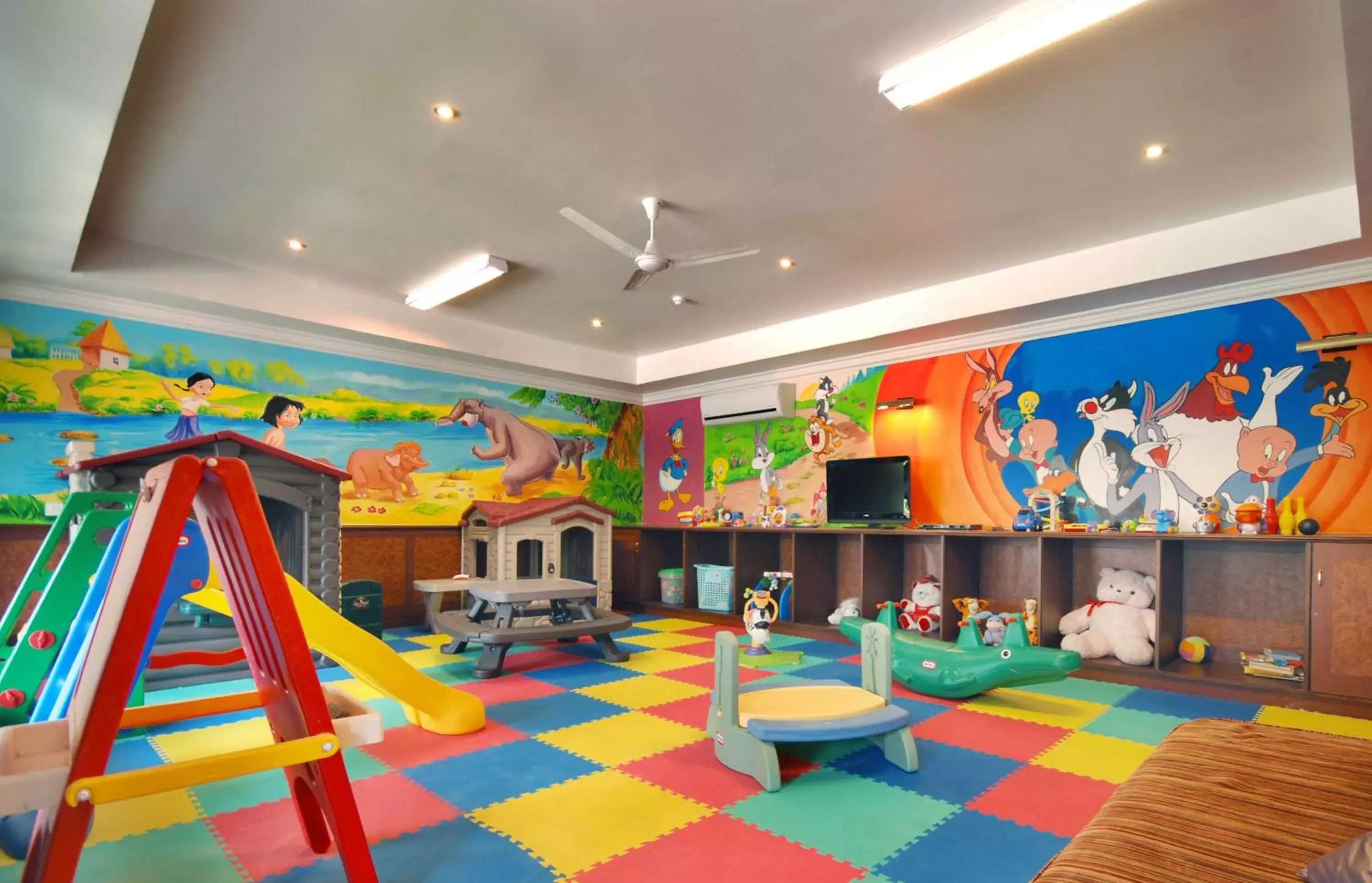 Kids's club, Kid's Club in Mayfair Spa Resort & Casino