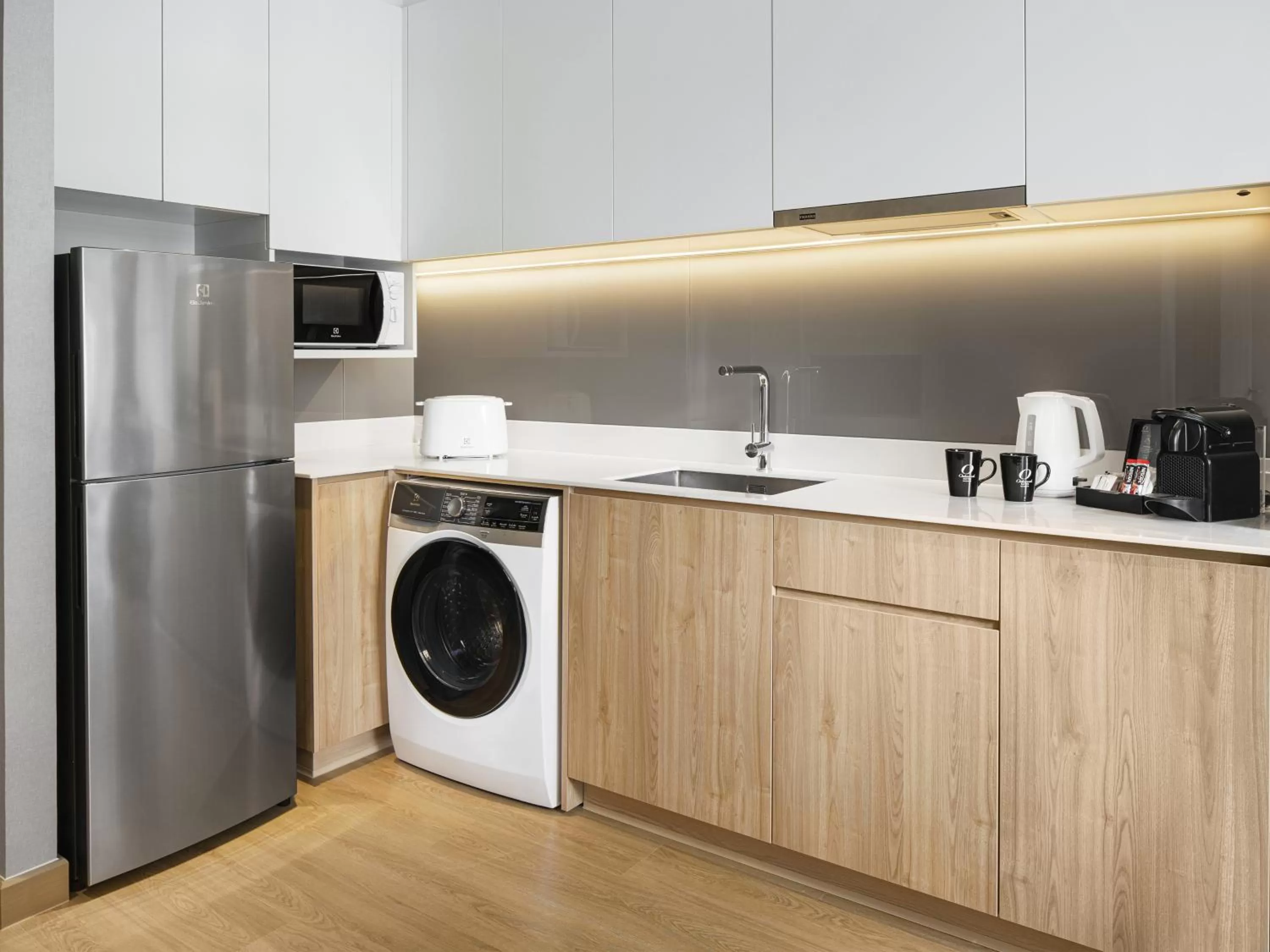 Kitchen or kitchenette in Oakwood Suites Bangkok