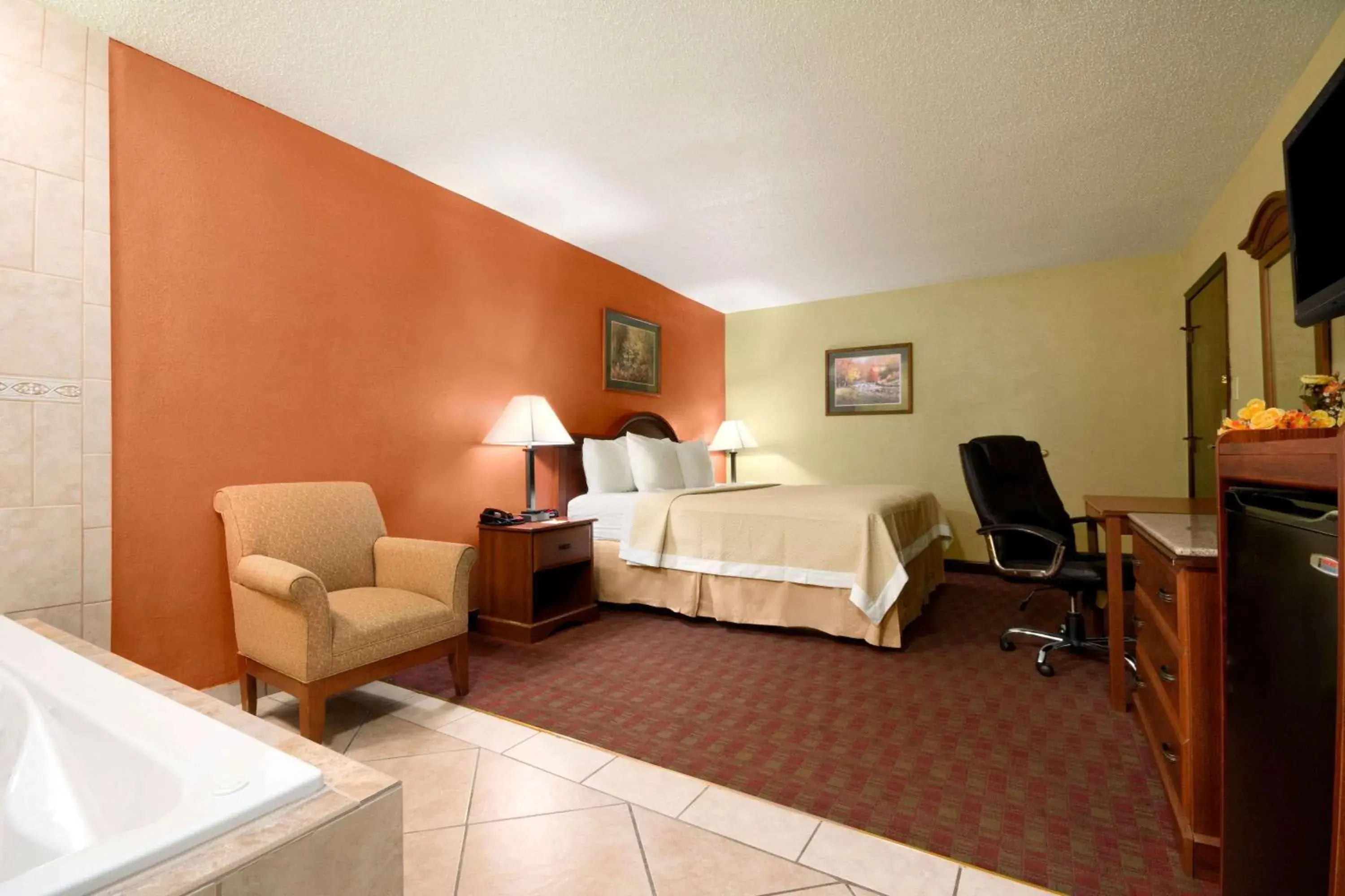 Photo of the whole room in Days Inn by Wyndham Jacksonville NC