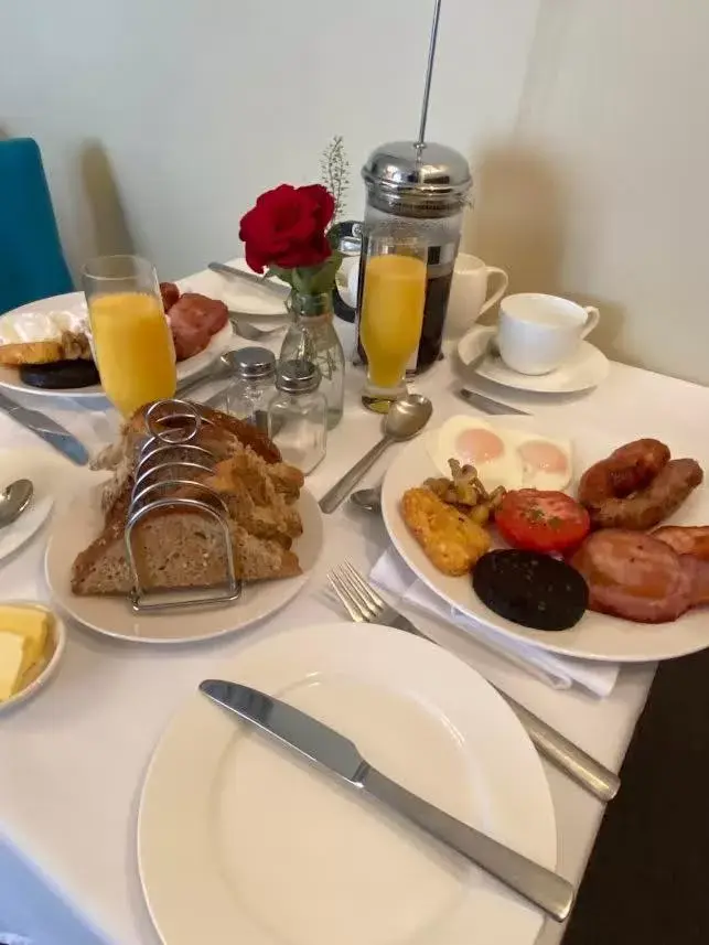 English/Irish breakfast, Breakfast in The New White Lion