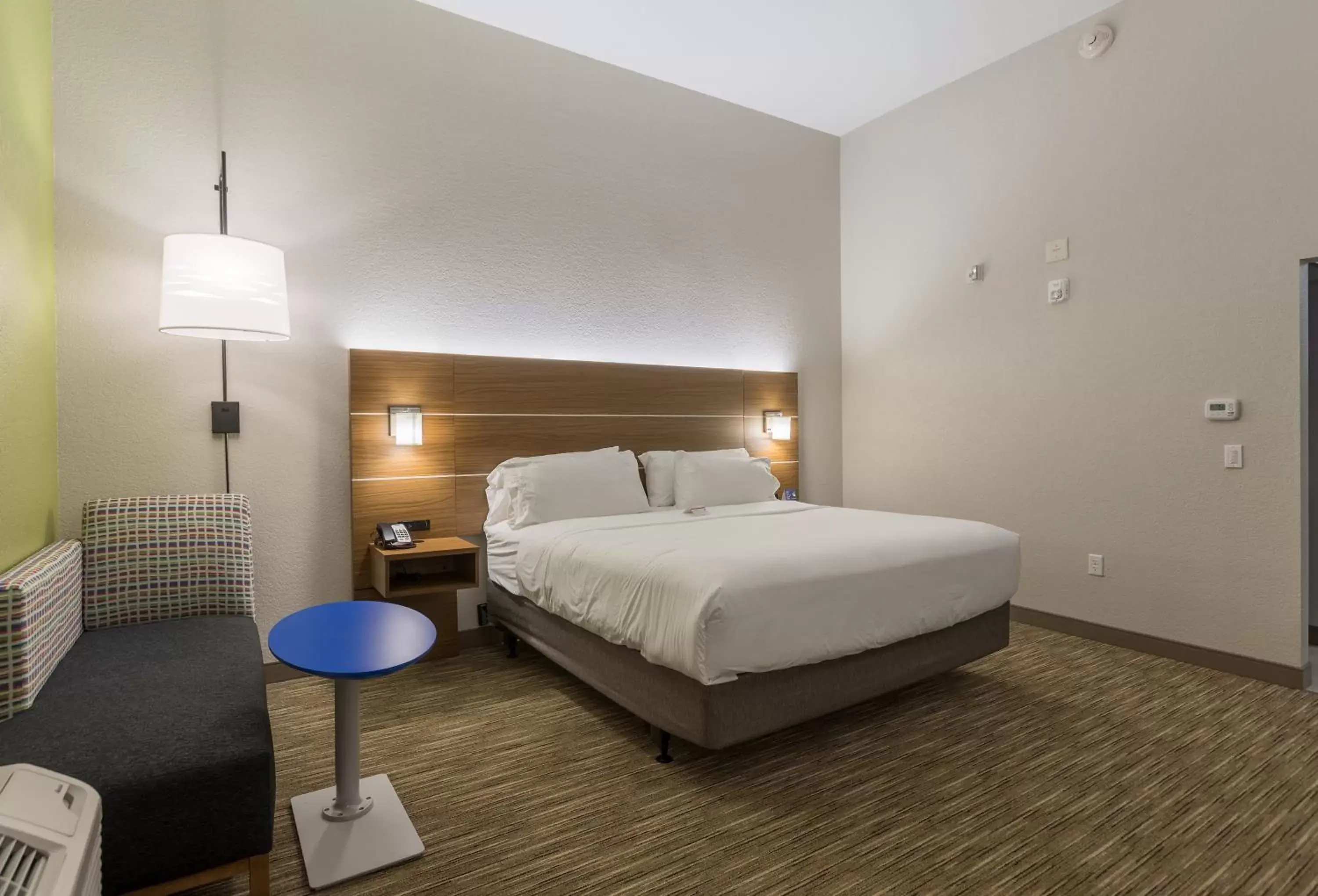 Photo of the whole room, Bed in Holiday Inn Express & Suites - San Marcos South, an IHG Hotel