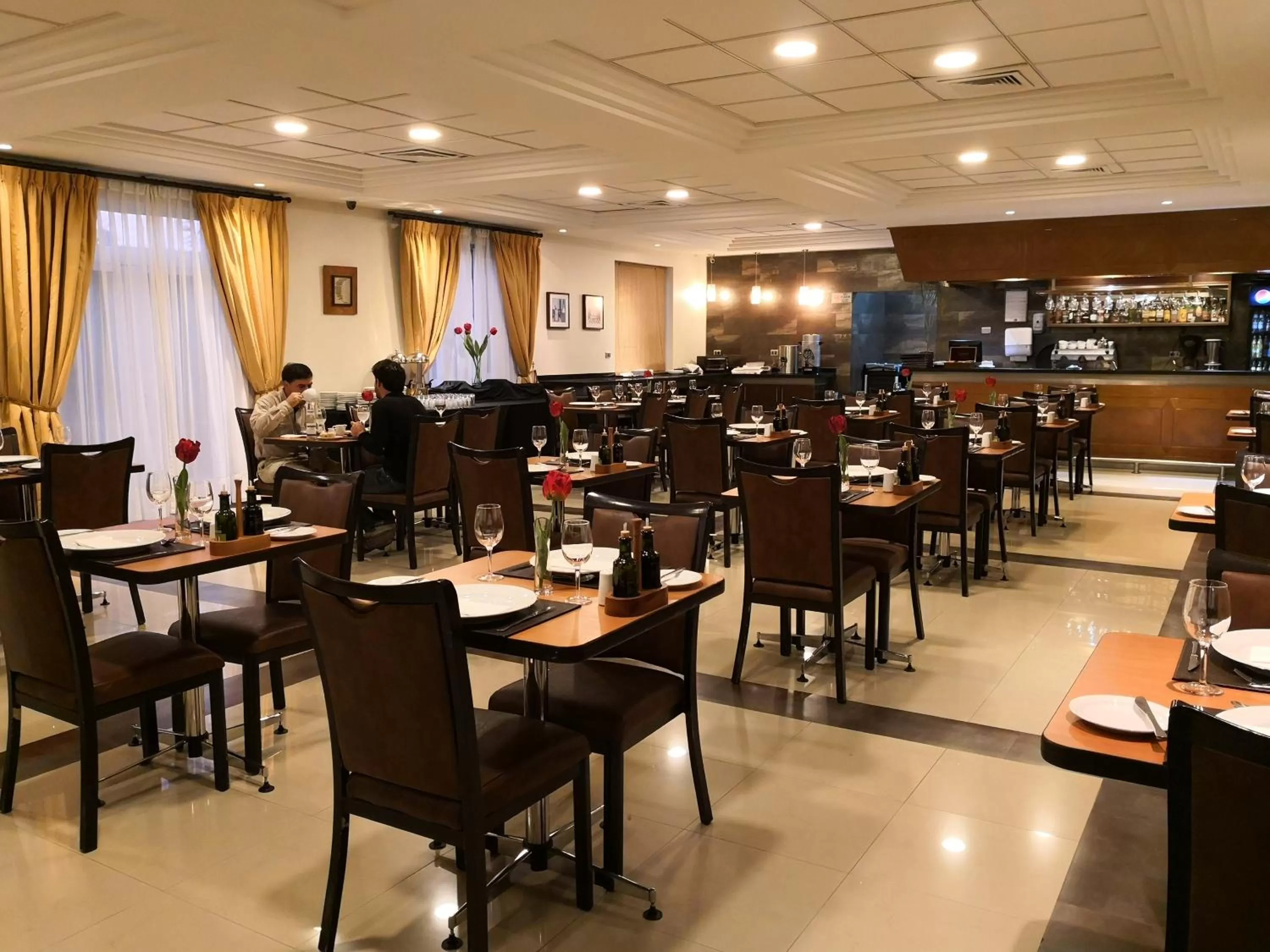 Restaurant/places to eat in Hotel Diego De Almagro Rancagua