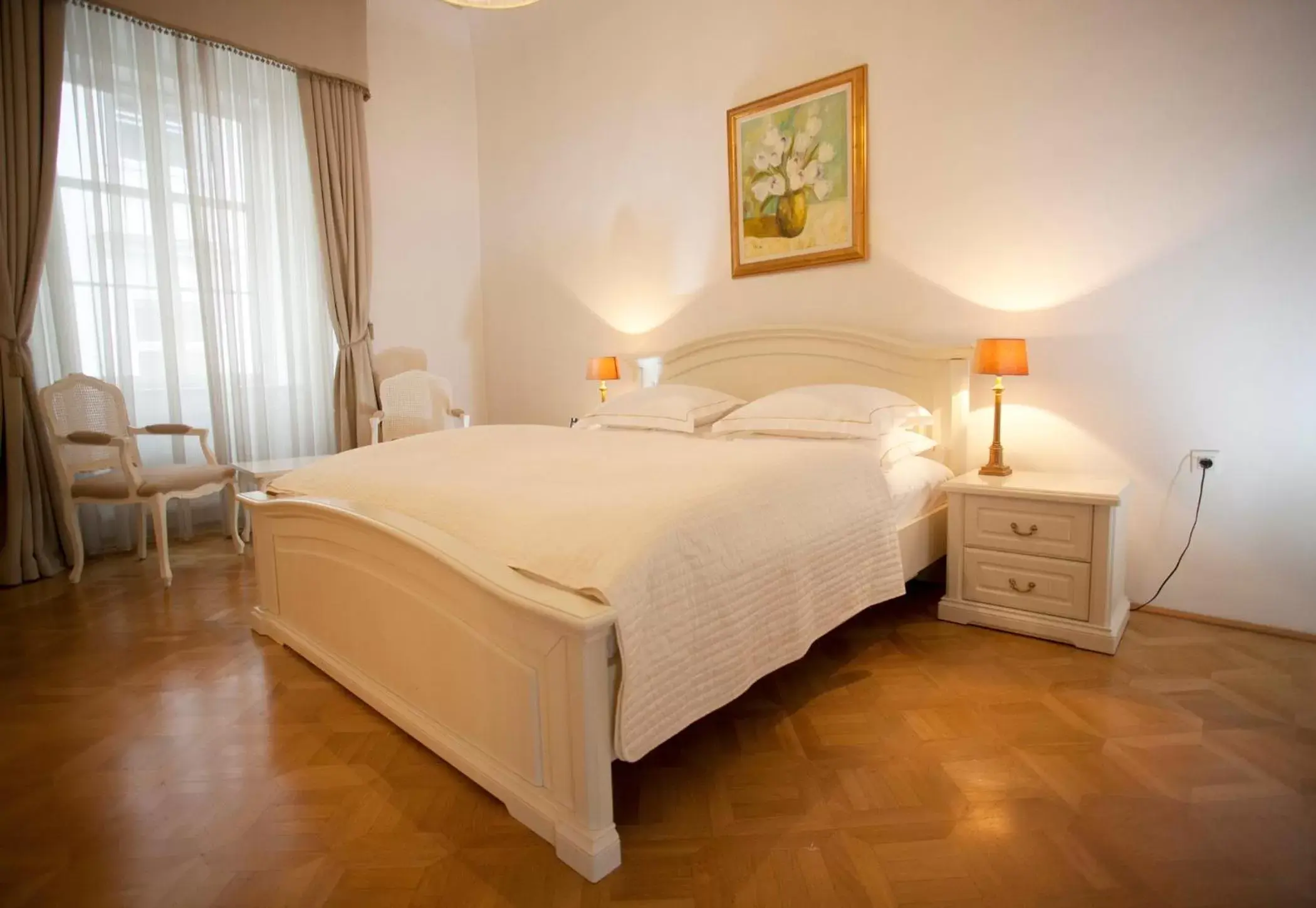 Bedroom, Bed in Antiq Palace - Historic Hotels of Europe