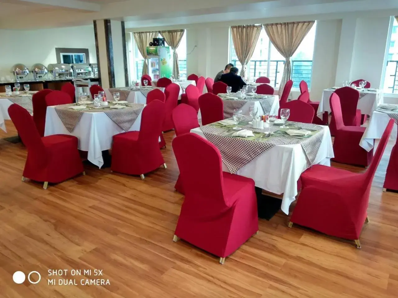 Food and drinks, Banquet Facilities in Silver Green Hotel