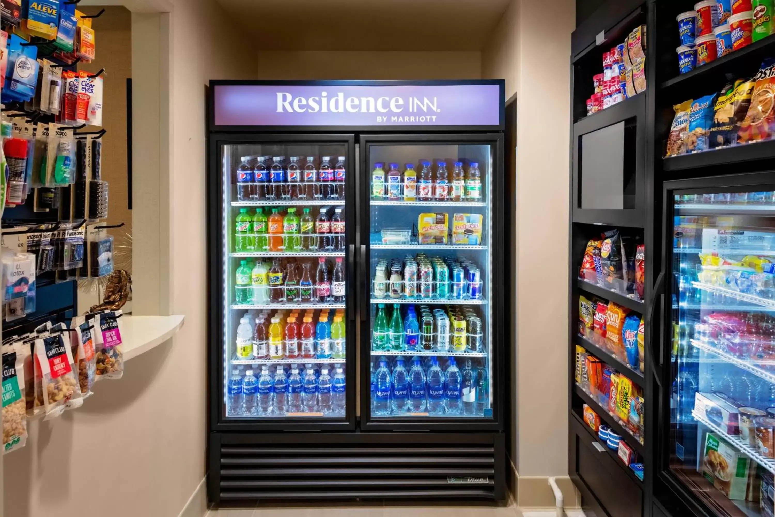 Photo of the whole room, Supermarket/Shops in Residence Inn by Marriott Phoenix Mesa East