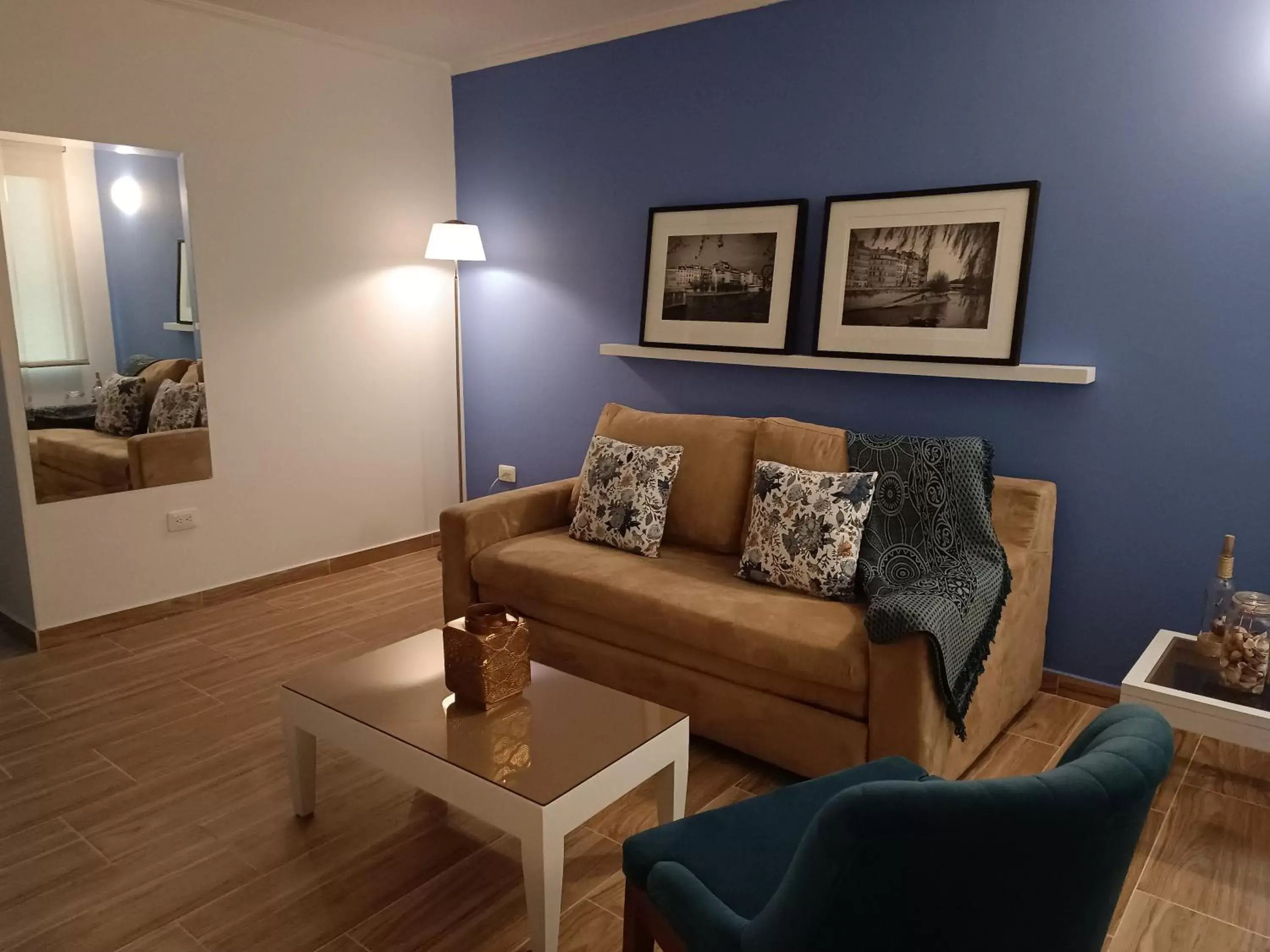 Living room, Seating Area in Hotel Boutique Confort Suites