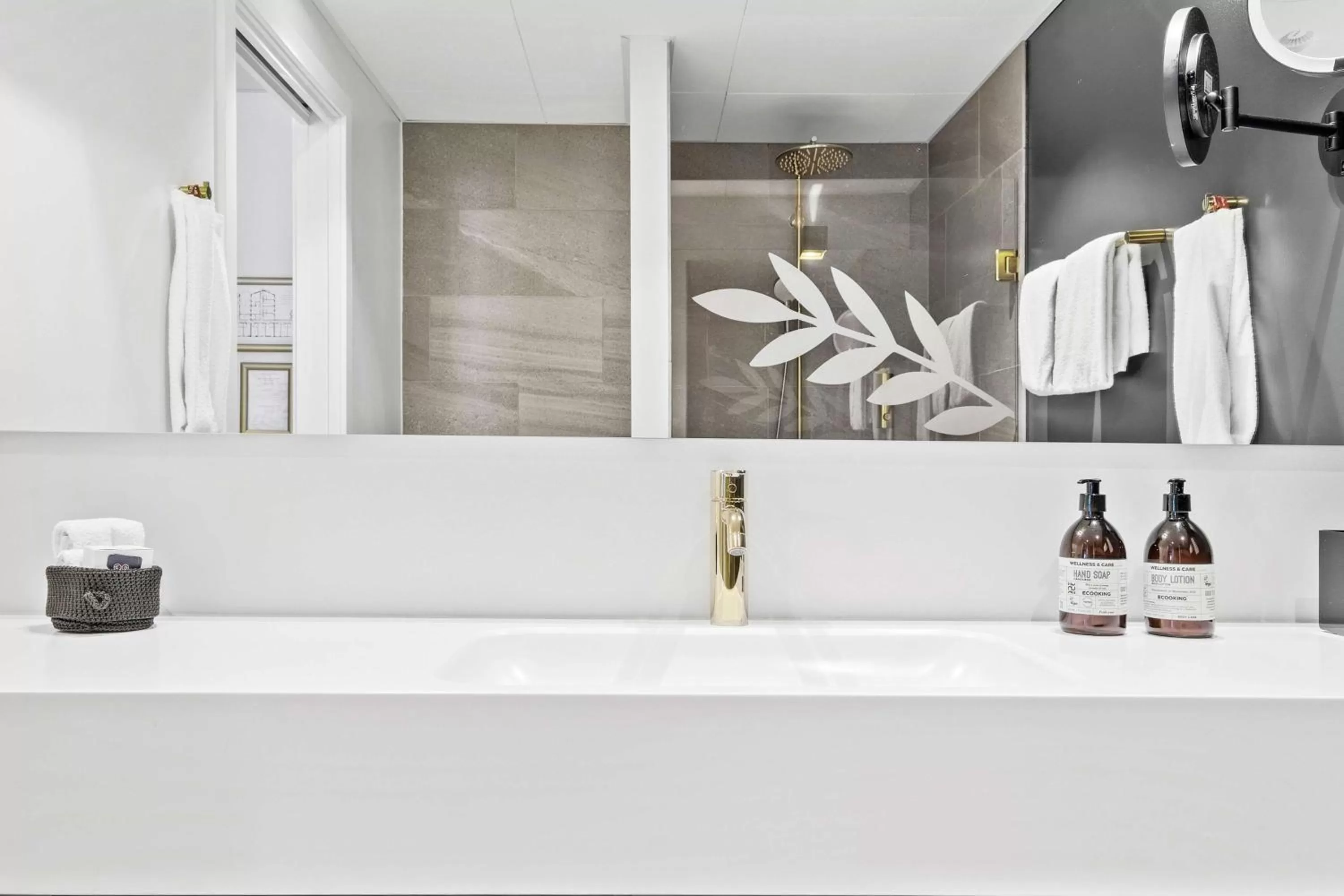 Toilet in Best Western Plus Hotel Eyde