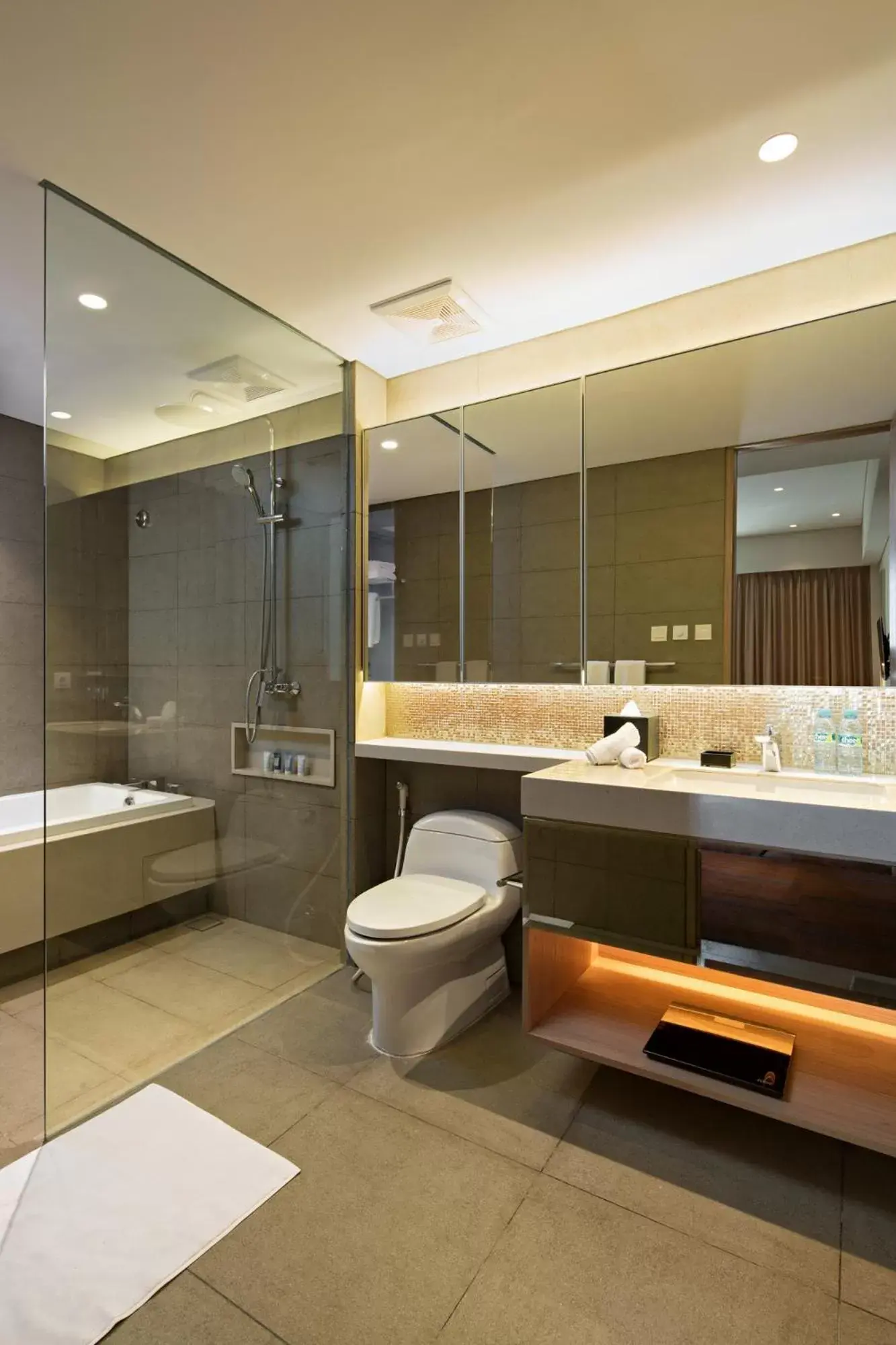 Bathroom in Oakwood Hotel & Residence Surabaya