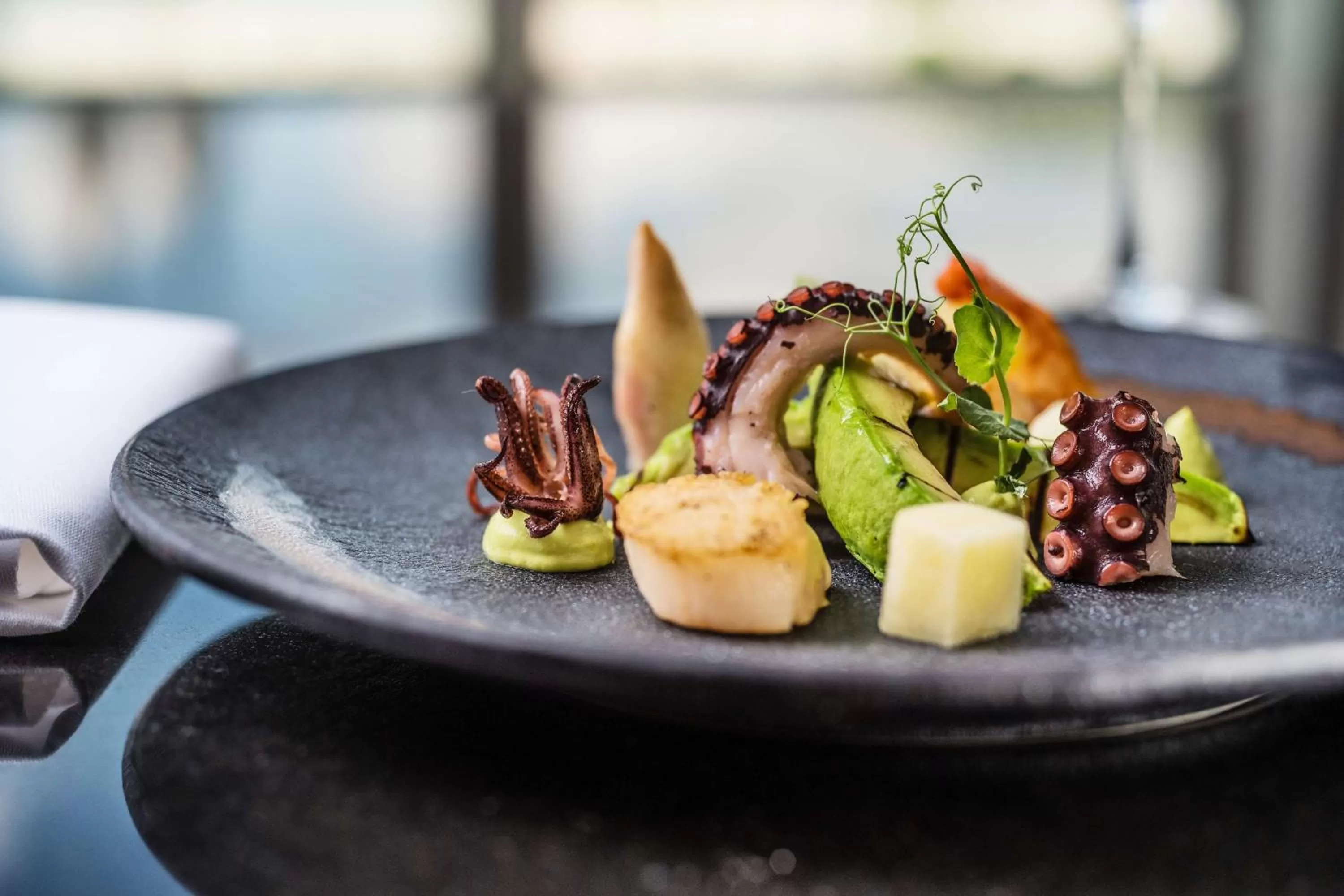 Restaurant/places to eat in Hyatt Regency Köln