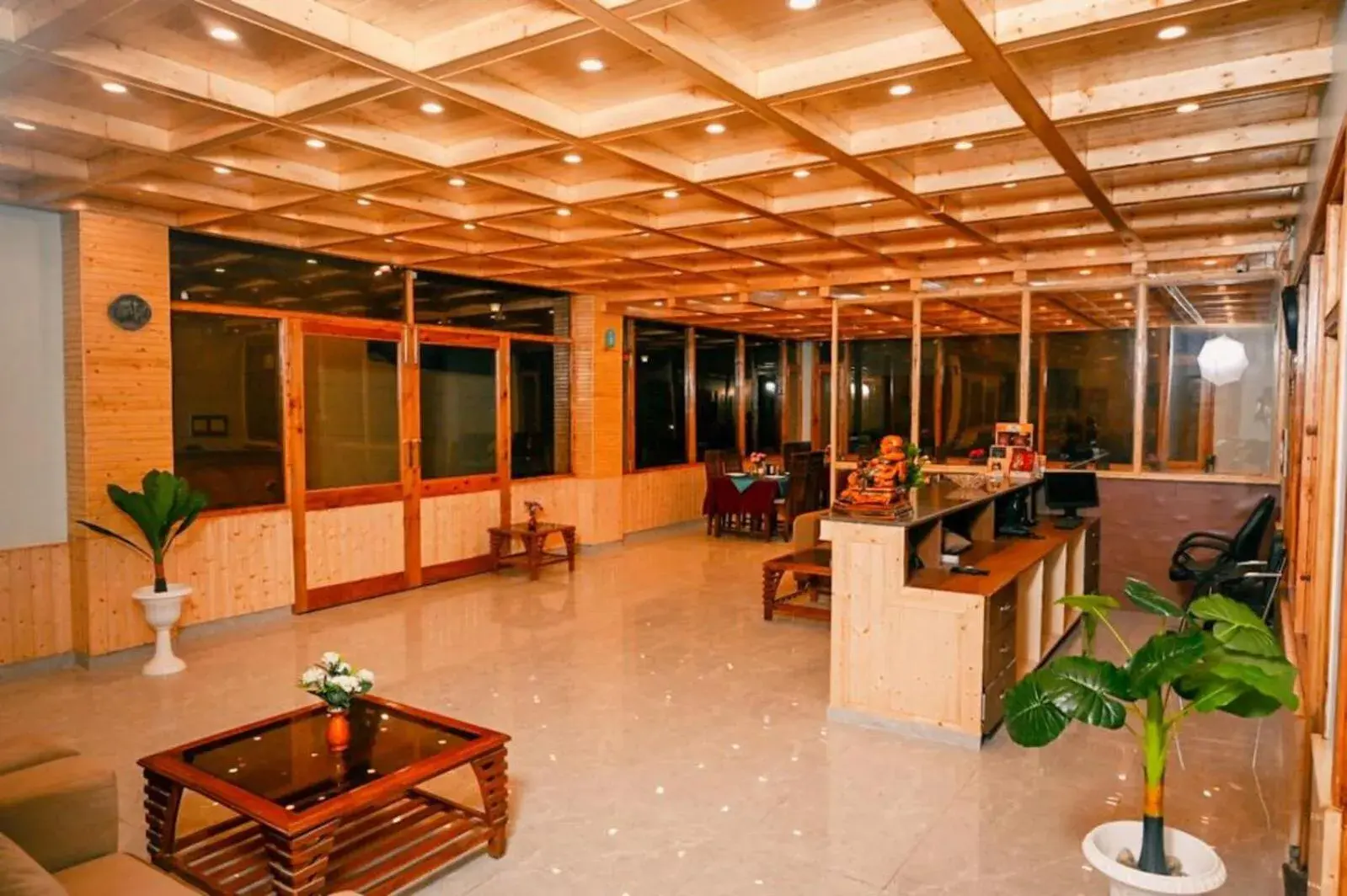 Lobby or reception in OLD MANALI RETREAT