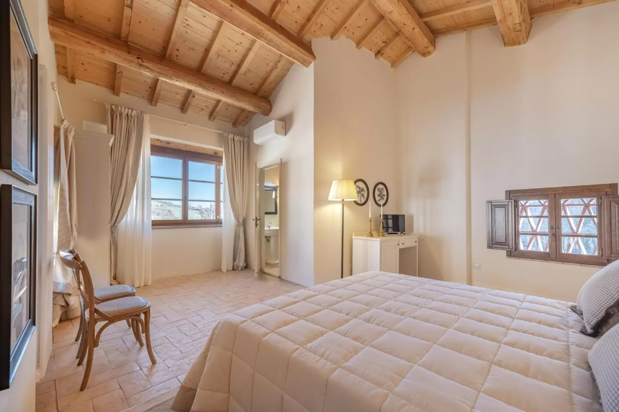 Photo of the whole room, Bed in Rivo della Corte