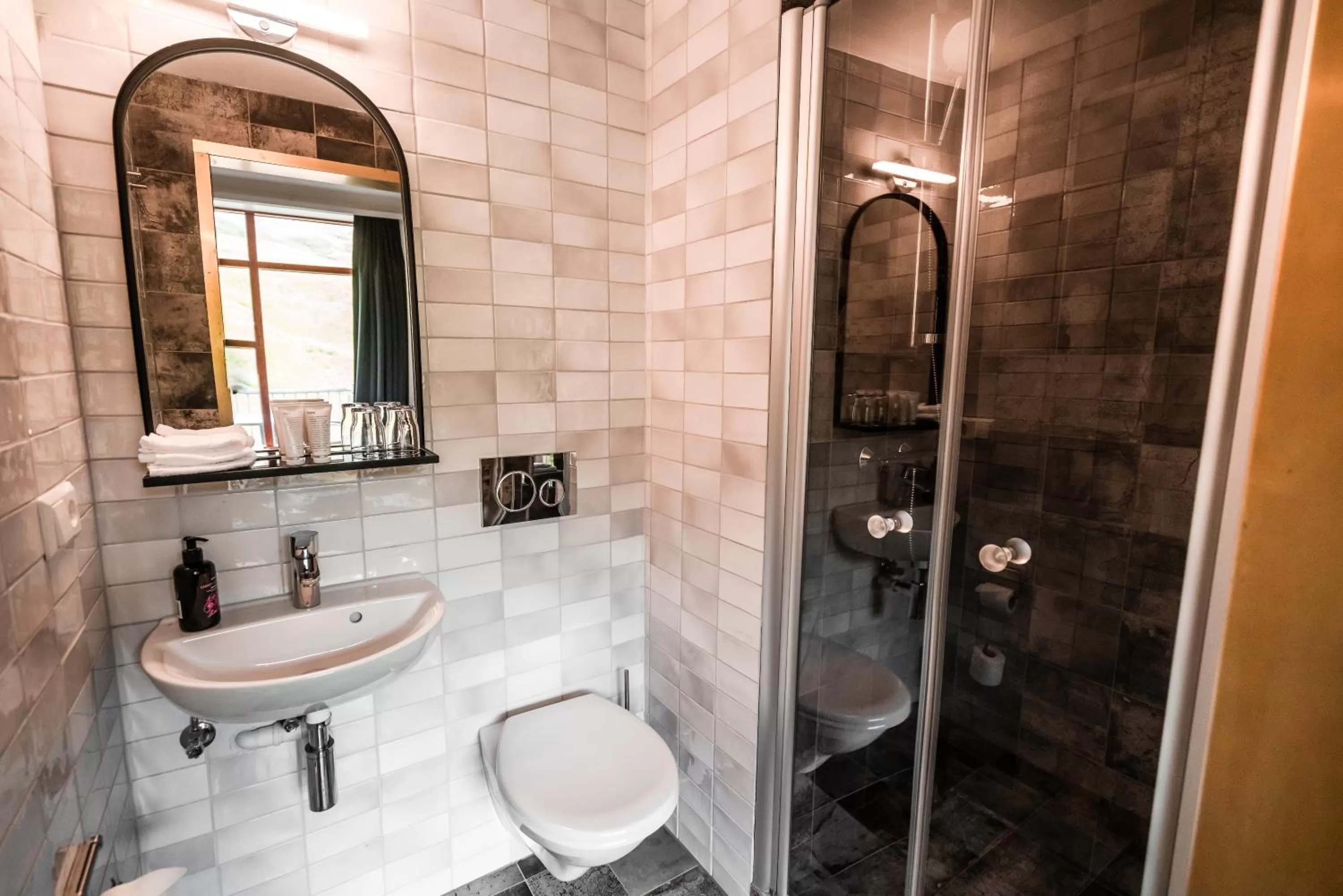 Frost and Fire Hotel