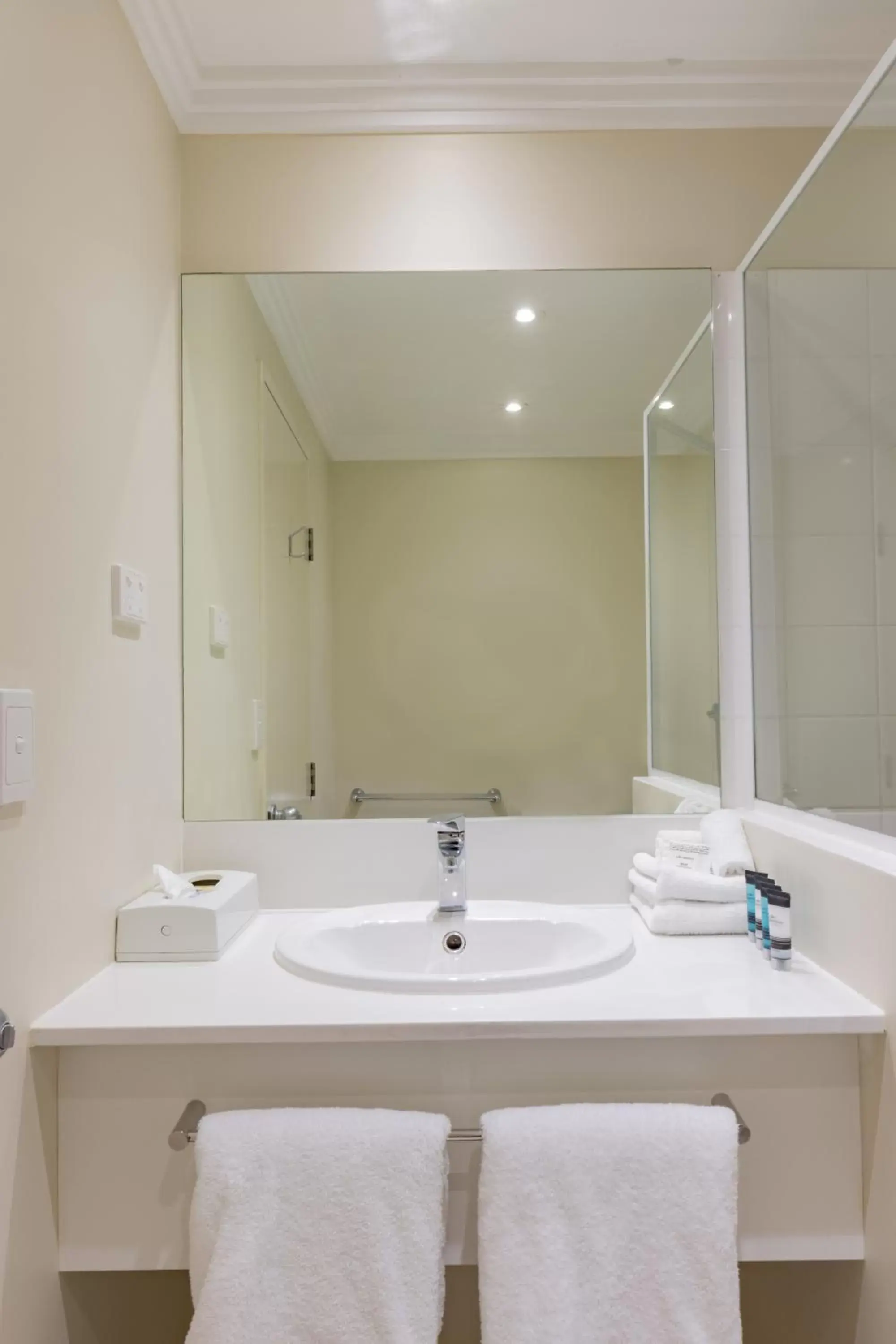 Bathroom in Mercure Brisbane Garden City