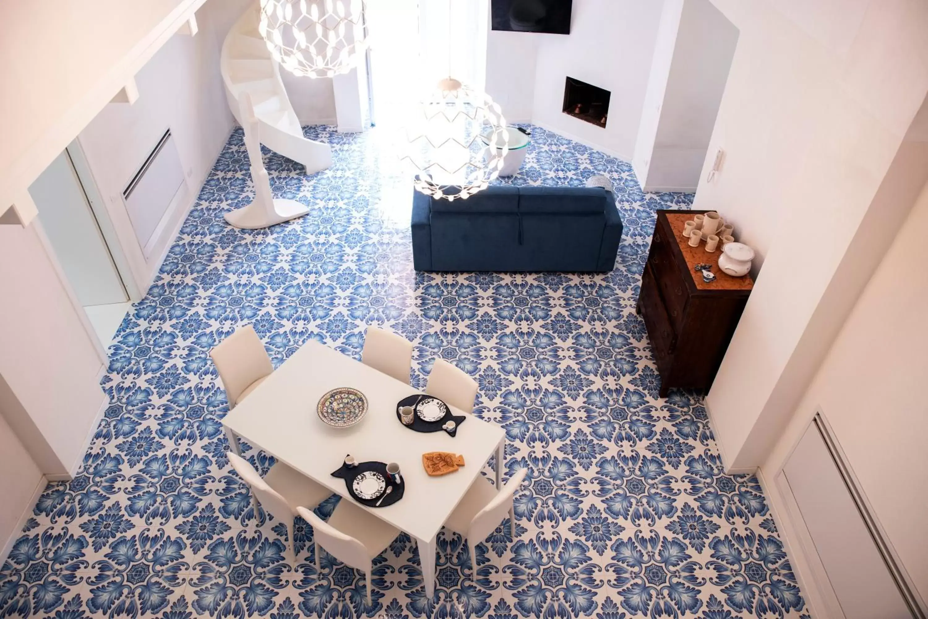 Living room, TV/Entertainment Center in La Casa di Tina e Sabatino - River Song