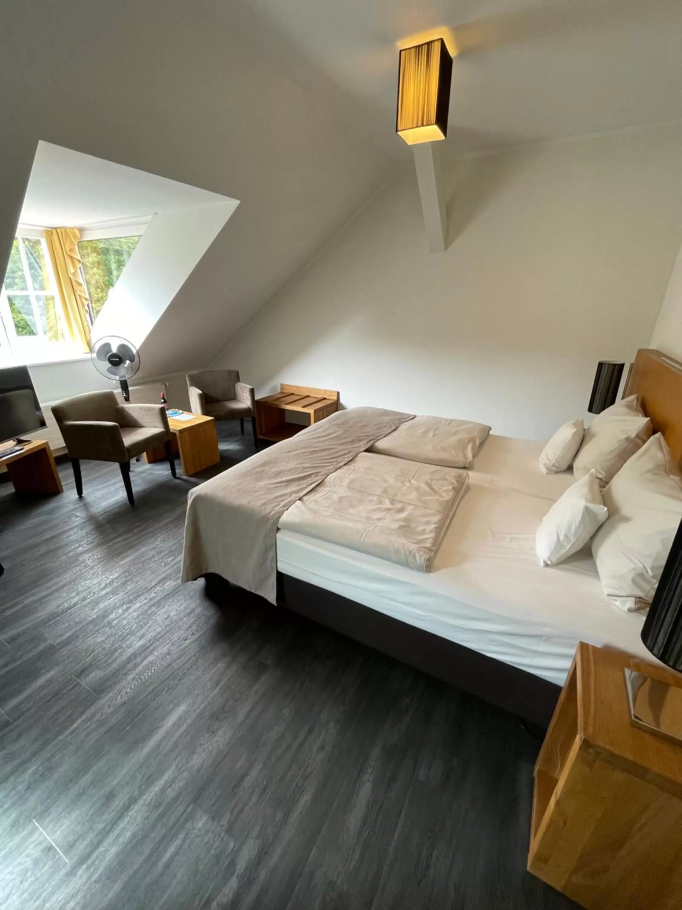 Bedroom, Bed in Hotel Hafenresidenz Stralsund