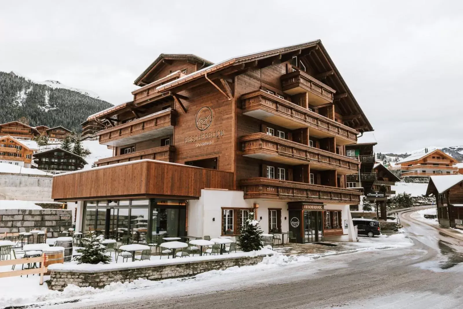 Property building, Winter in Hotel Fiescherblick