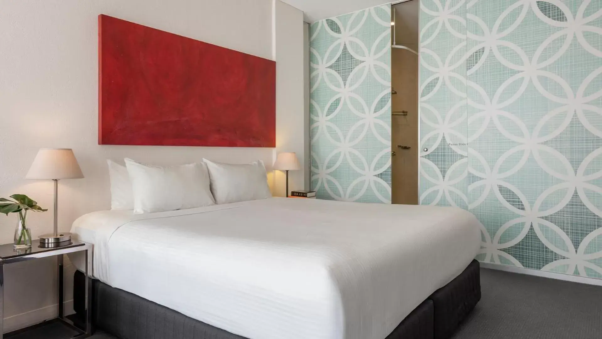 Executive Studio - No Housekeeping in Oaks Melbourne on Collins Hotel