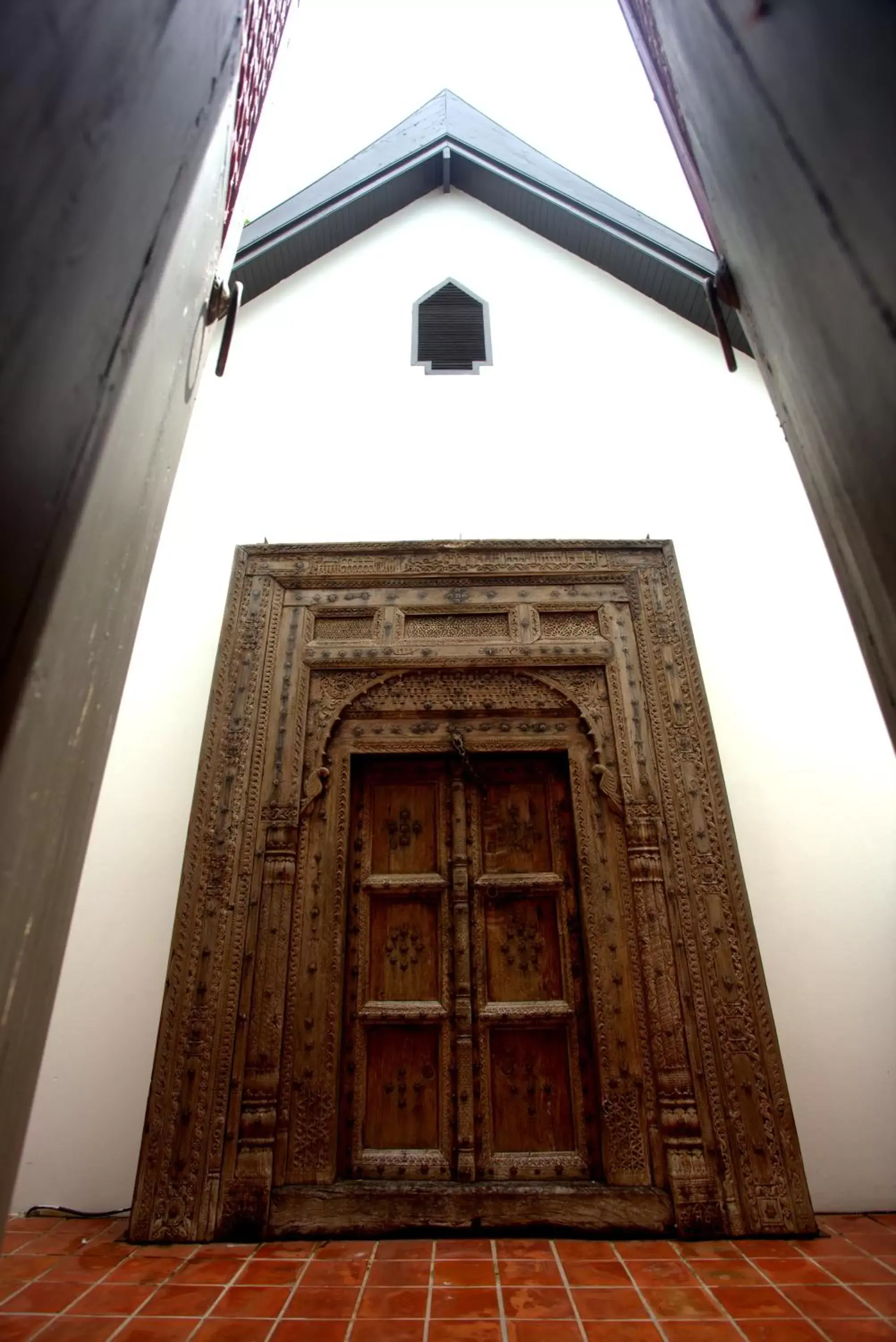 Facade/entrance in Tharaburi Resort Facade/entrance in Tharaburi Resort