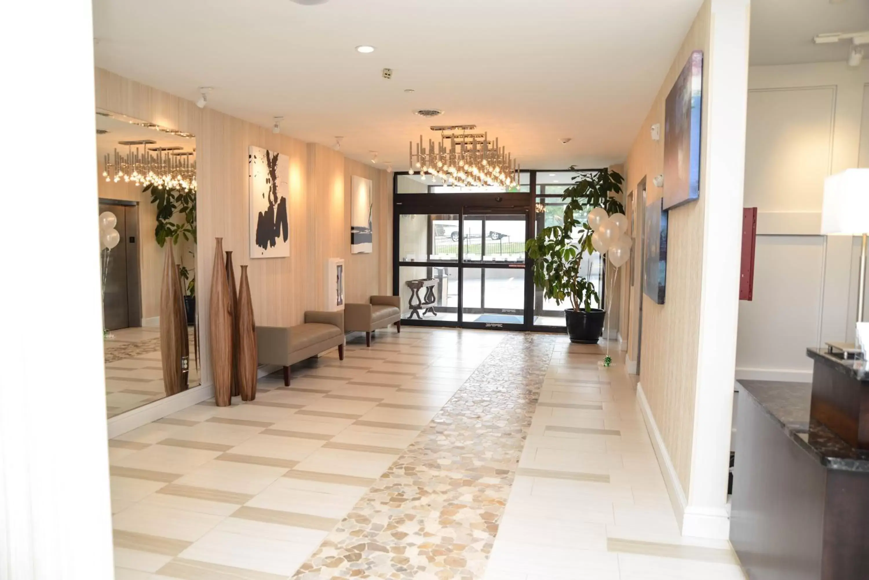 Property building, Lobby/Reception in Holiday Inn Express Baltimore West - Catonsville, an IHG Hotel