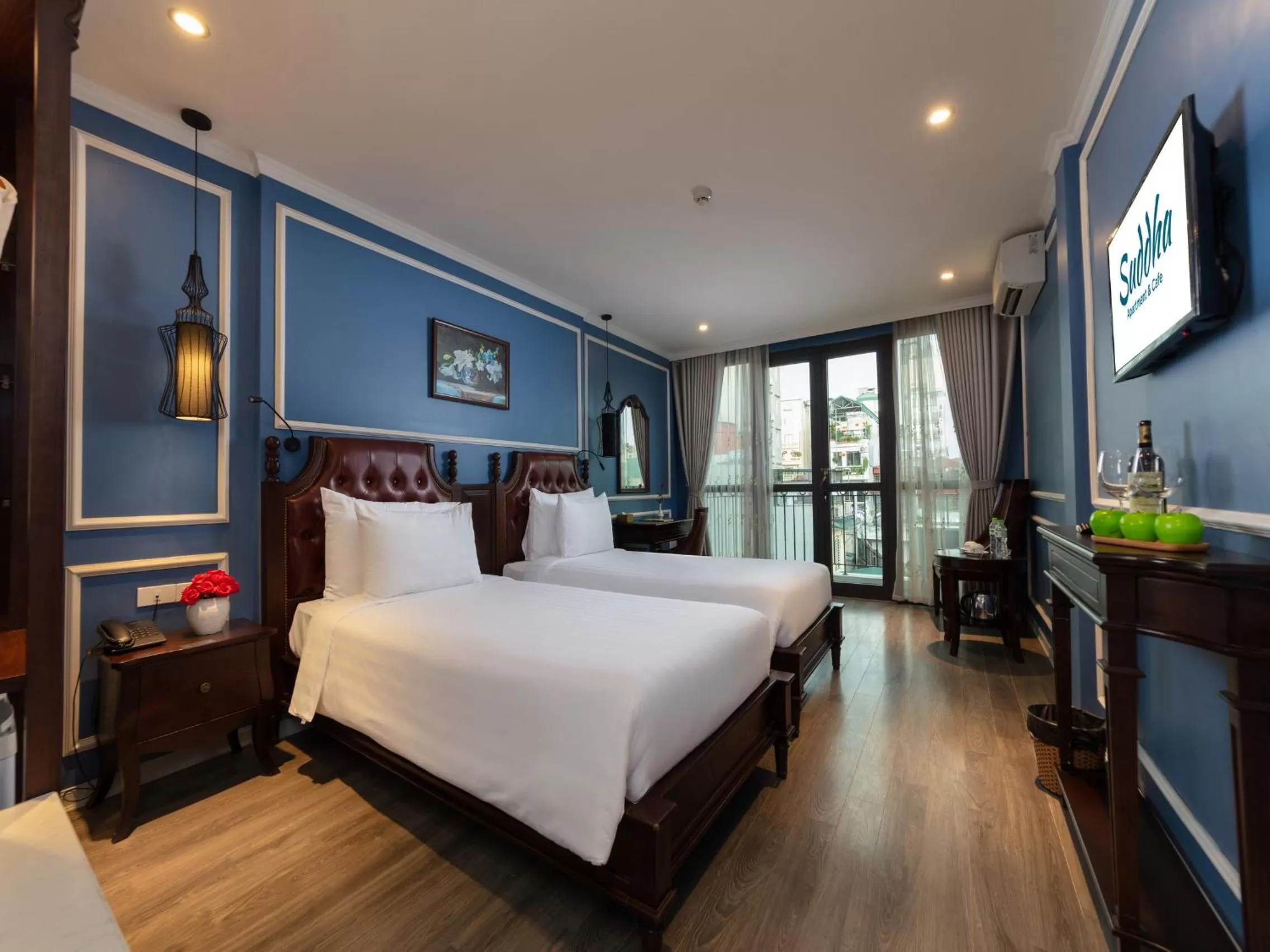 Photo of the whole room, Bed in Suddha Boutique Hotel