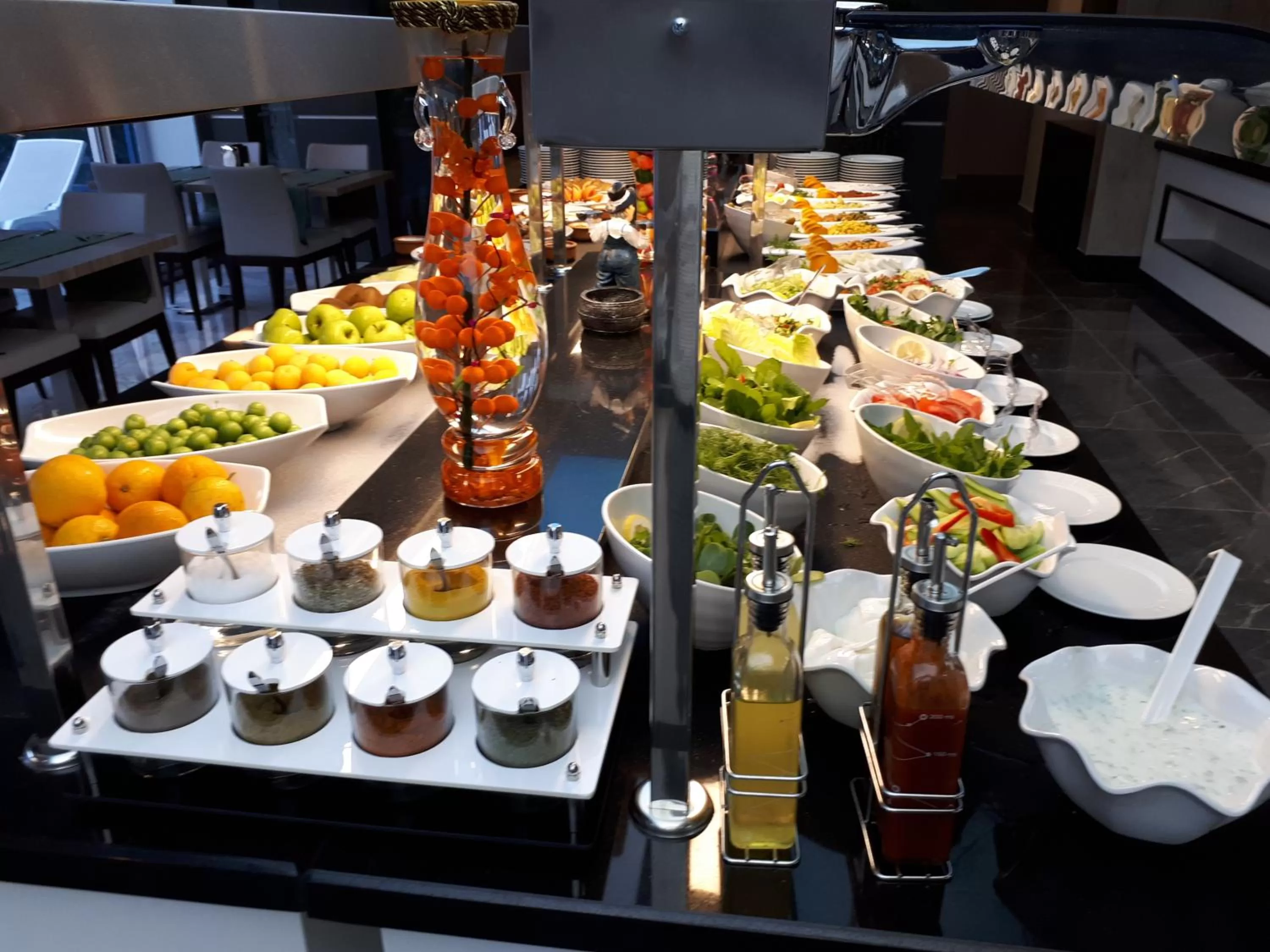 Food in Ramira City Hotel - Adult Only (16+)