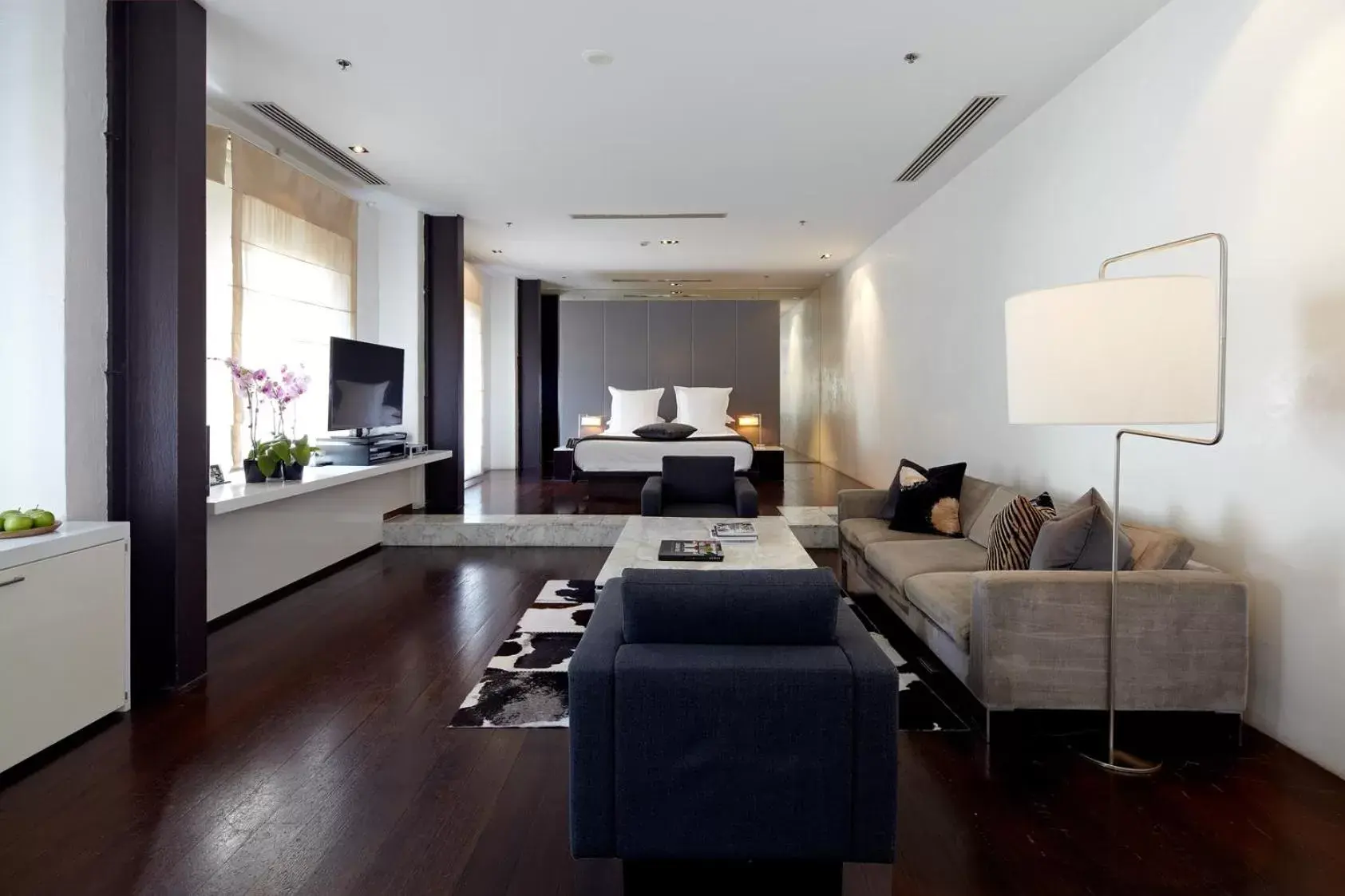 Loft Suite in Establishment Hotel Loft Suite in Establishment Hotel