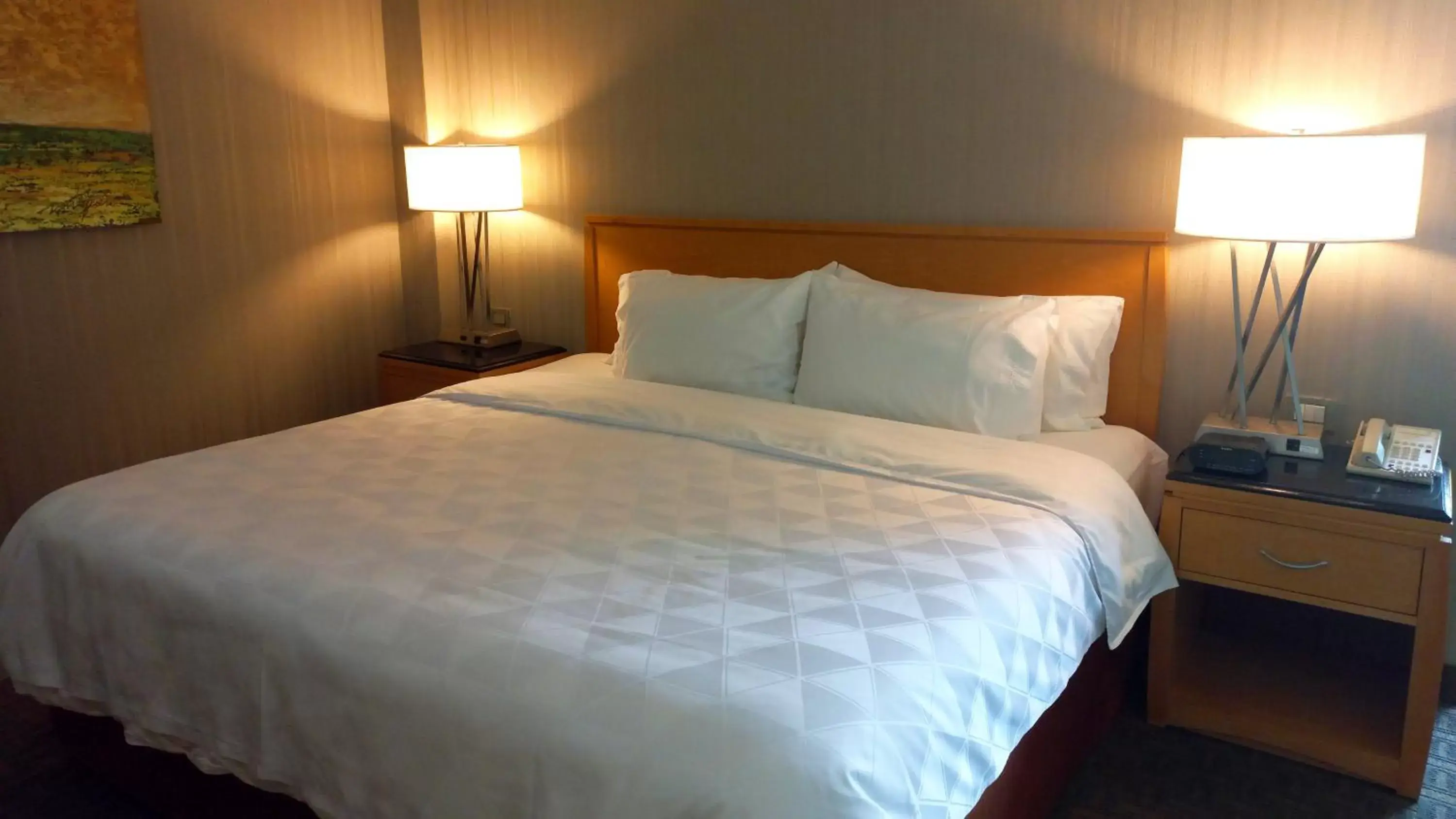 Photo of the whole room, Bed in Holiday Inn Cuernavaca, an IHG Hotel