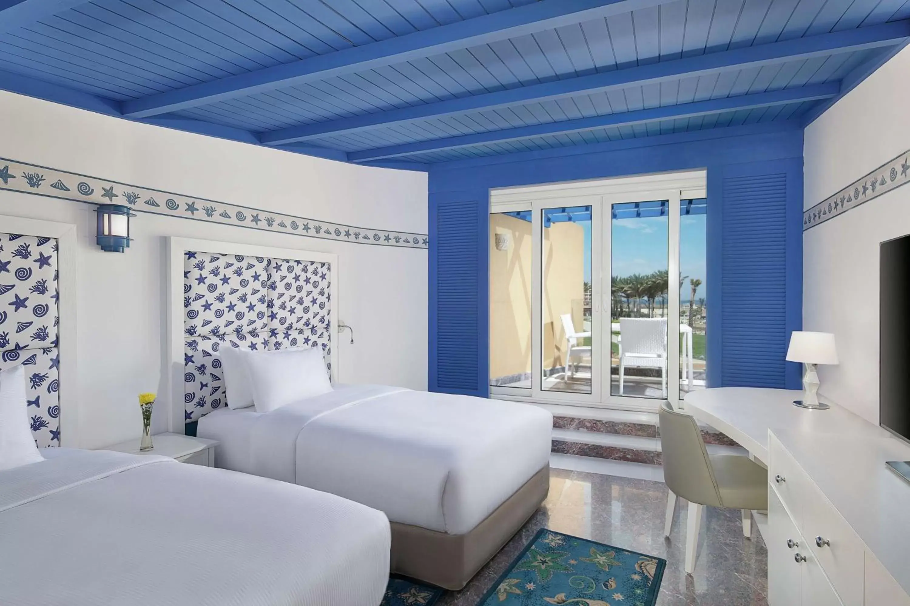 Bedroom, Bed in Hilton Hurghada Plaza Hotel
