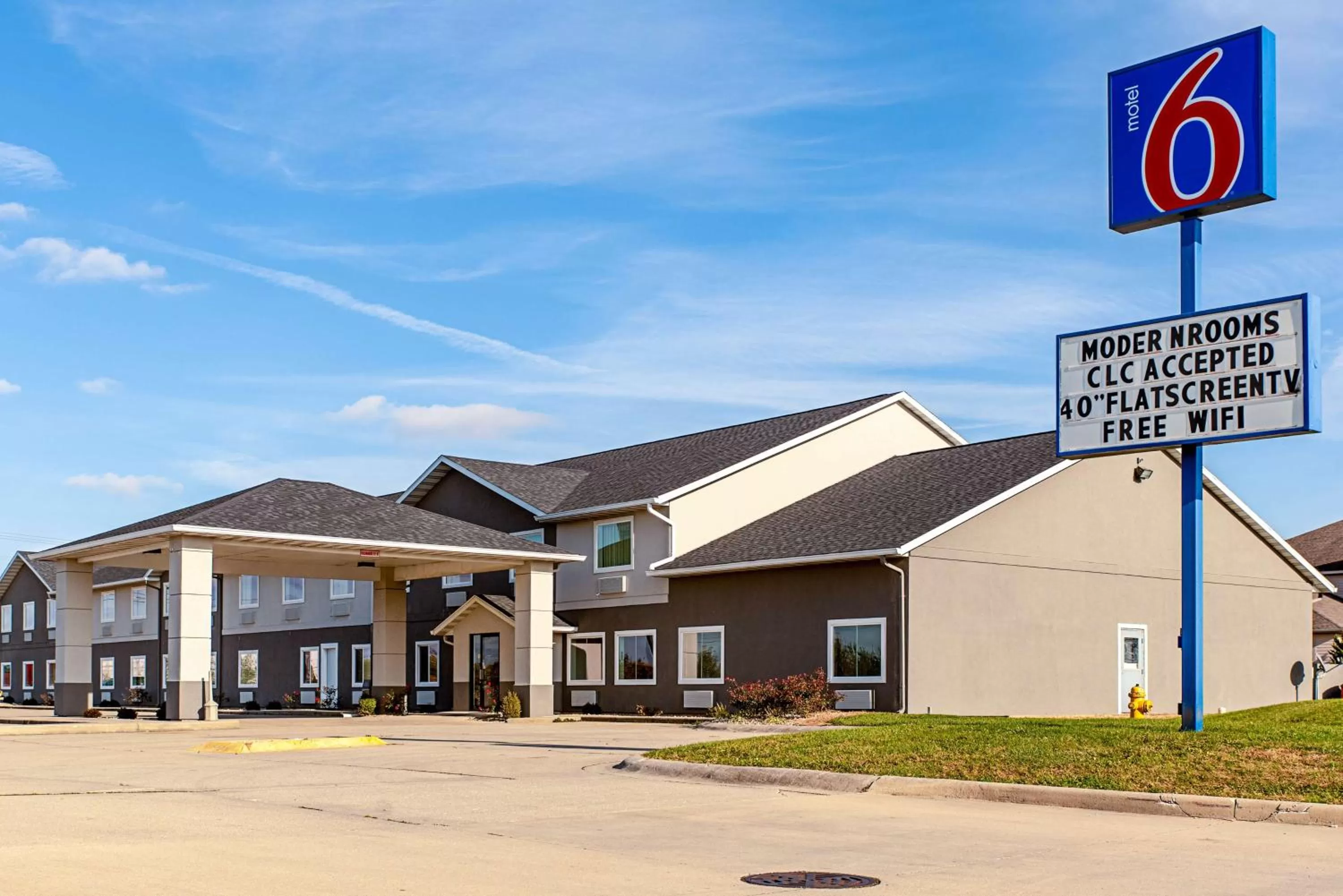 Property building in Motel 6-Lebanon, IN