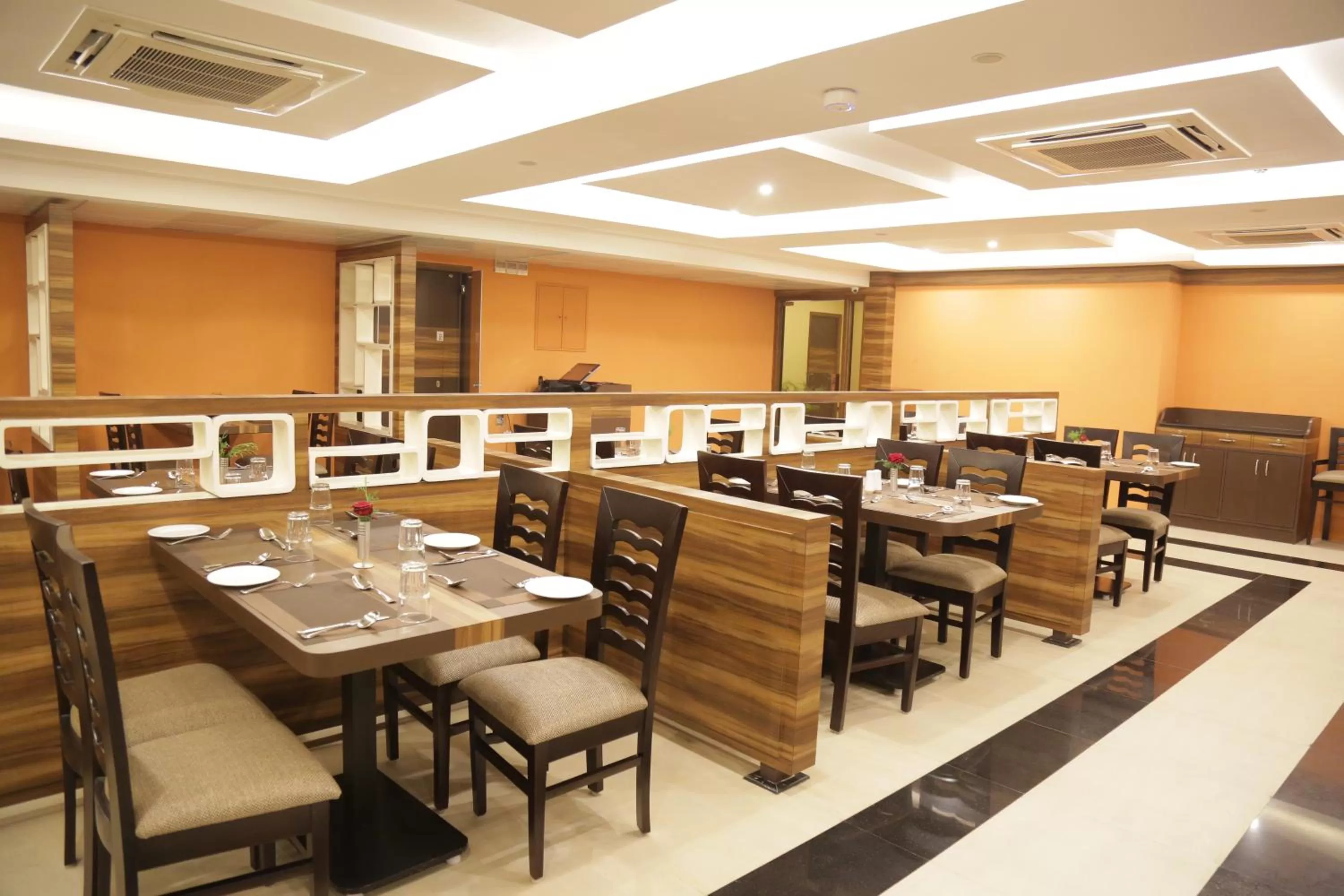Restaurant/places to eat in Rangalaya Royal