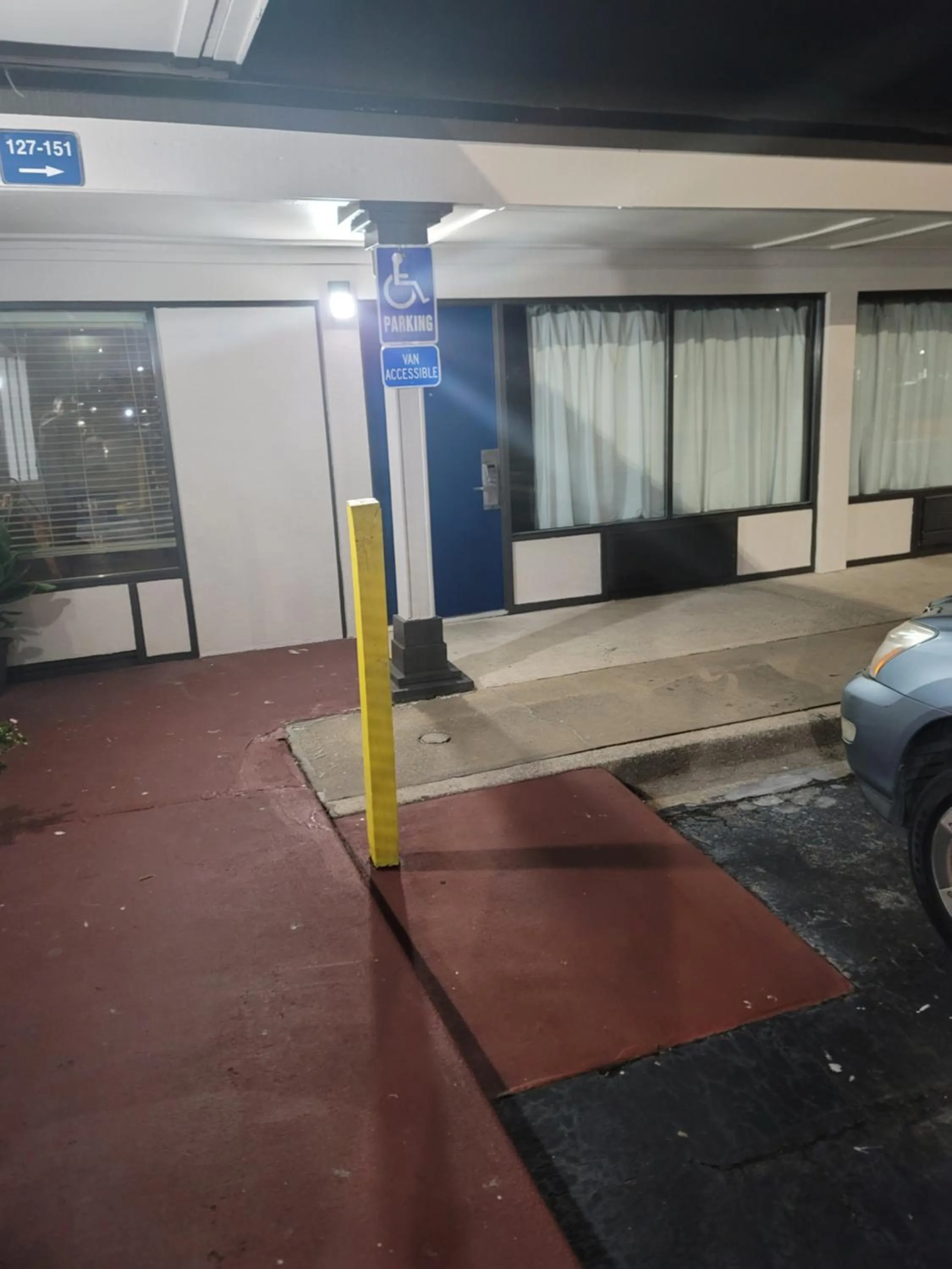 Facility for disabled guests in Studio 6 Suites Hinesville, GA