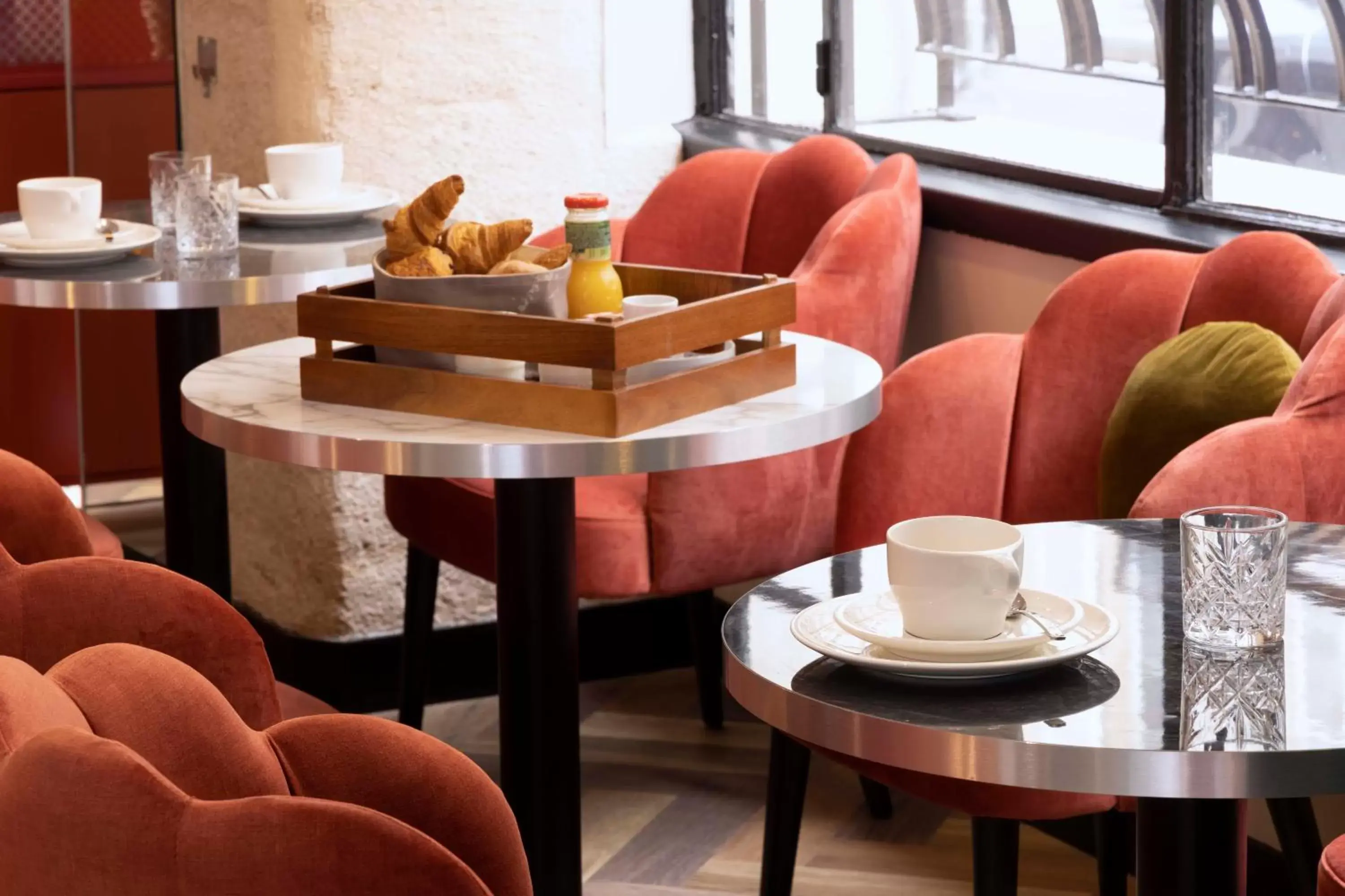 Breakfast, Restaurant/Places to Eat in Hôtel Regina Opéra Grands Boulevards
