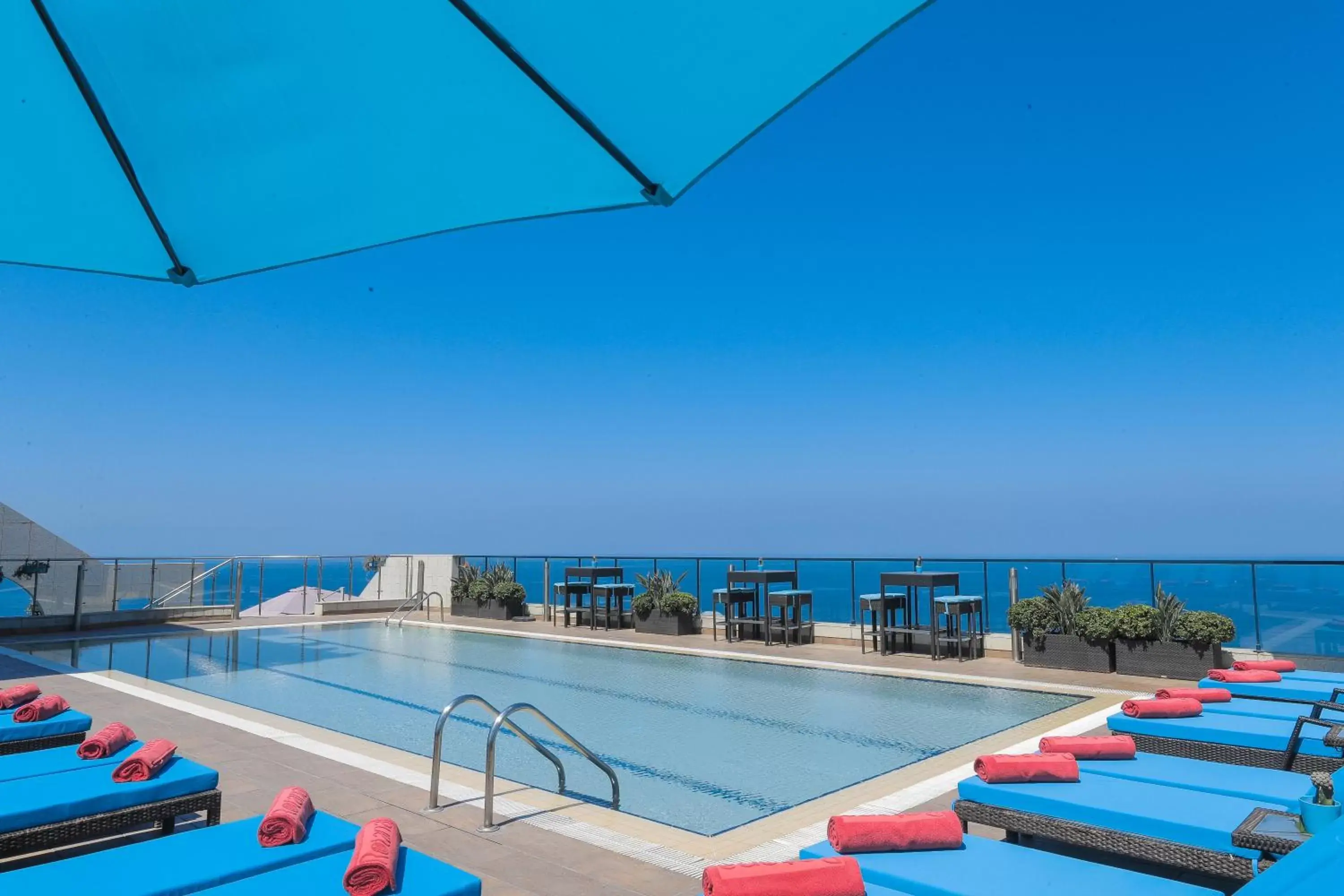Swimming pool in Raouche Arjaan by Rotana Swimming pool in Raouche Arjaan by Rotana