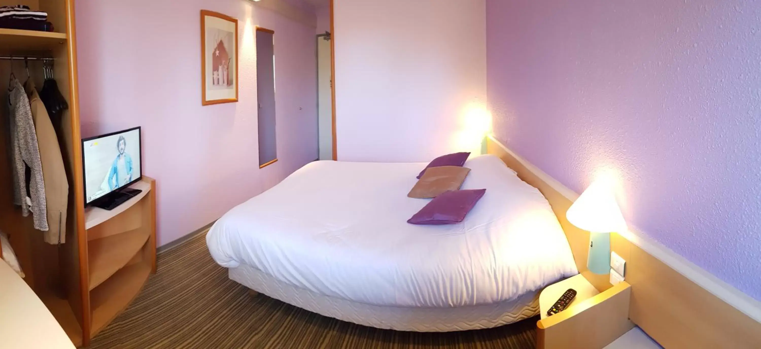 Bedroom, Bed in Hotel Bonanite