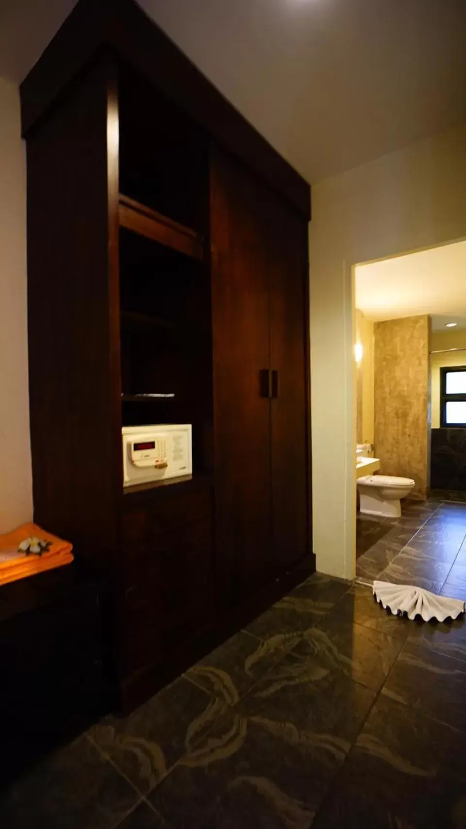 Bathroom, Bed in Baan Khaolak Beach Resort - SHA Plus