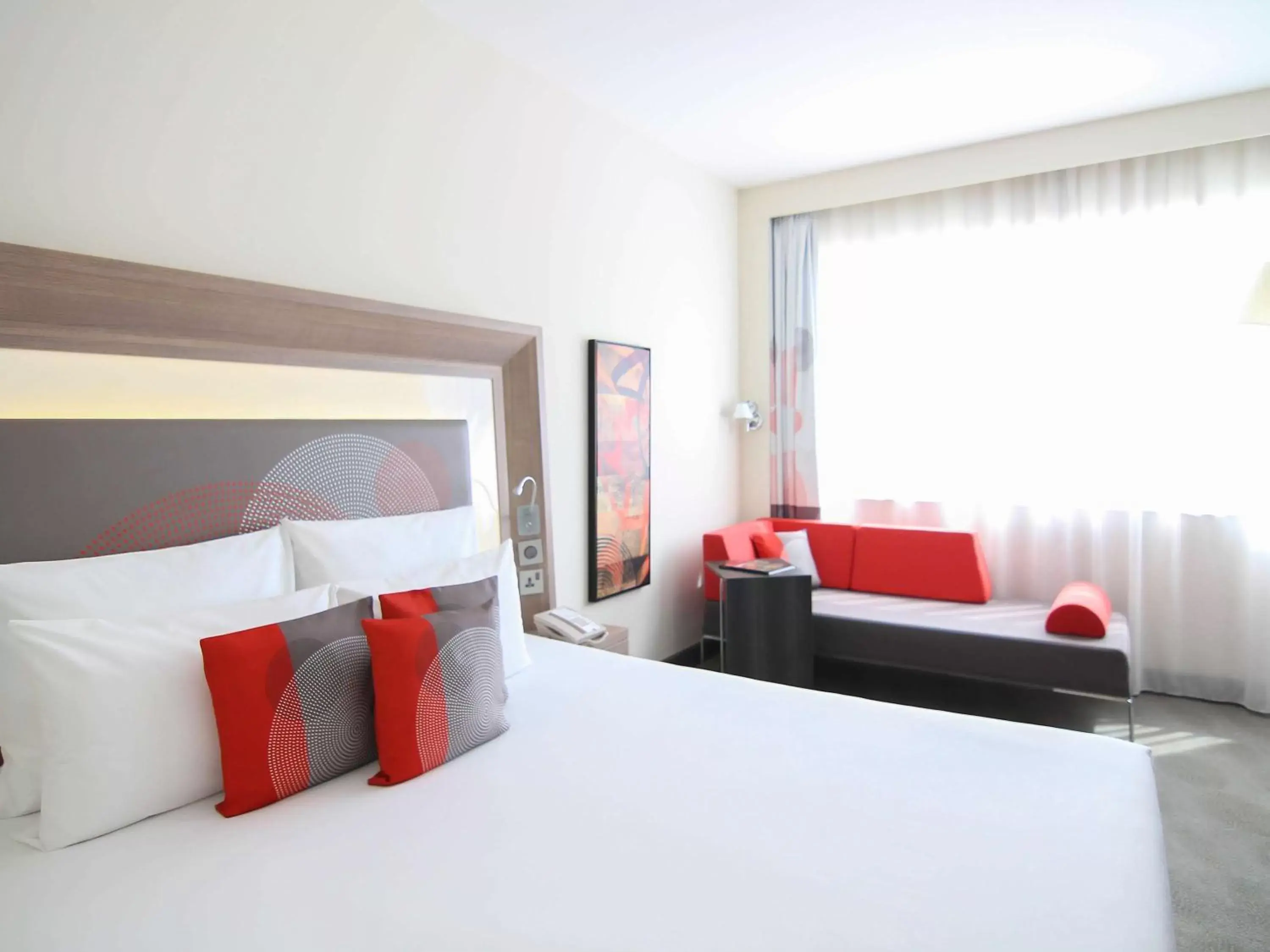 Photo of the whole room, Bed in Novotel World Trade Centre Dubai