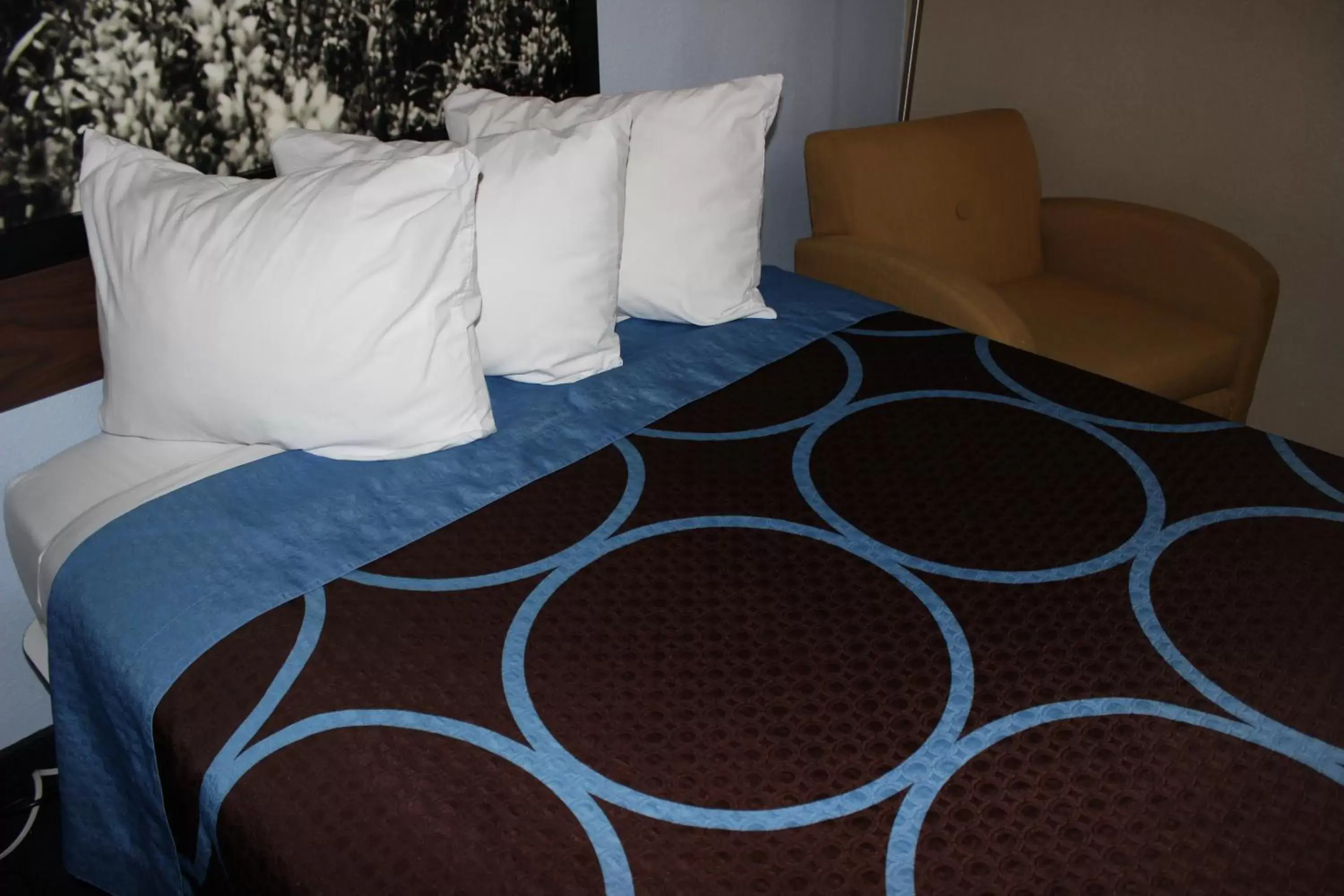 Bed in Super 8 by Wyndham Stroudsburg