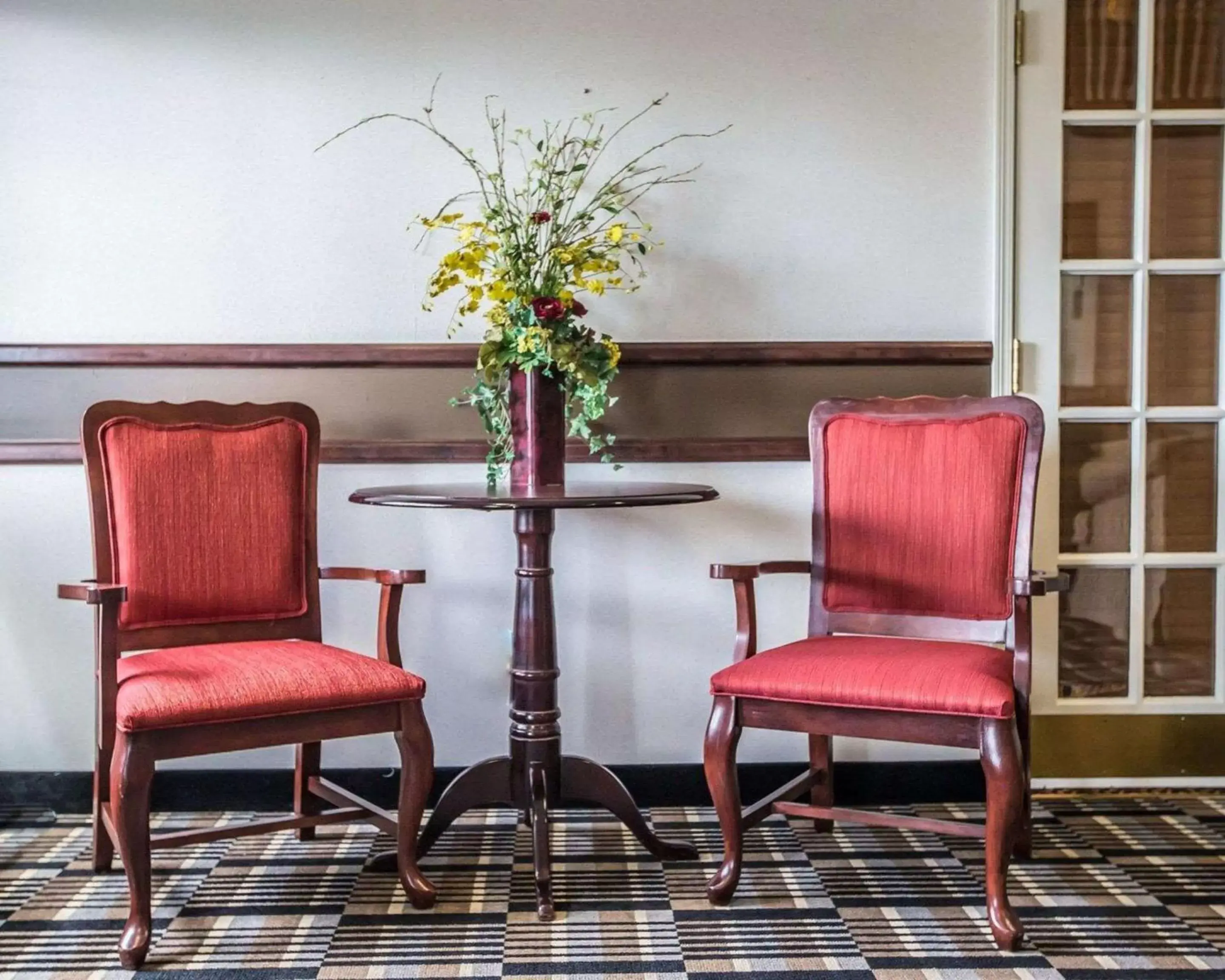 Lobby or reception in Quality Inn & Suites Dixon near I-88 Lobby or reception in Quality Inn & Suites Dixon near I-88