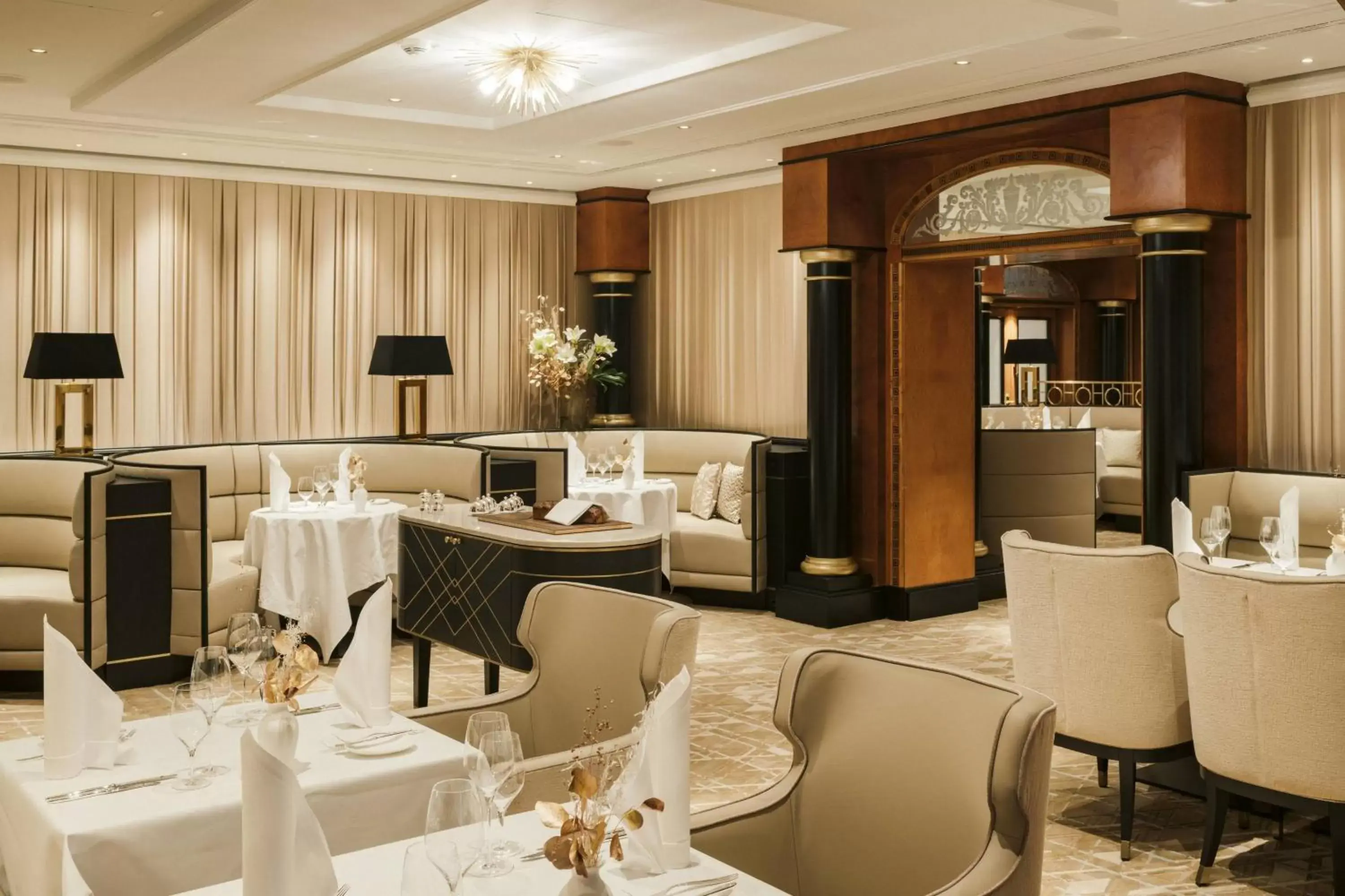 Restaurant/Places to Eat in Hotel Atlantic Hamburg, Autograph Collection