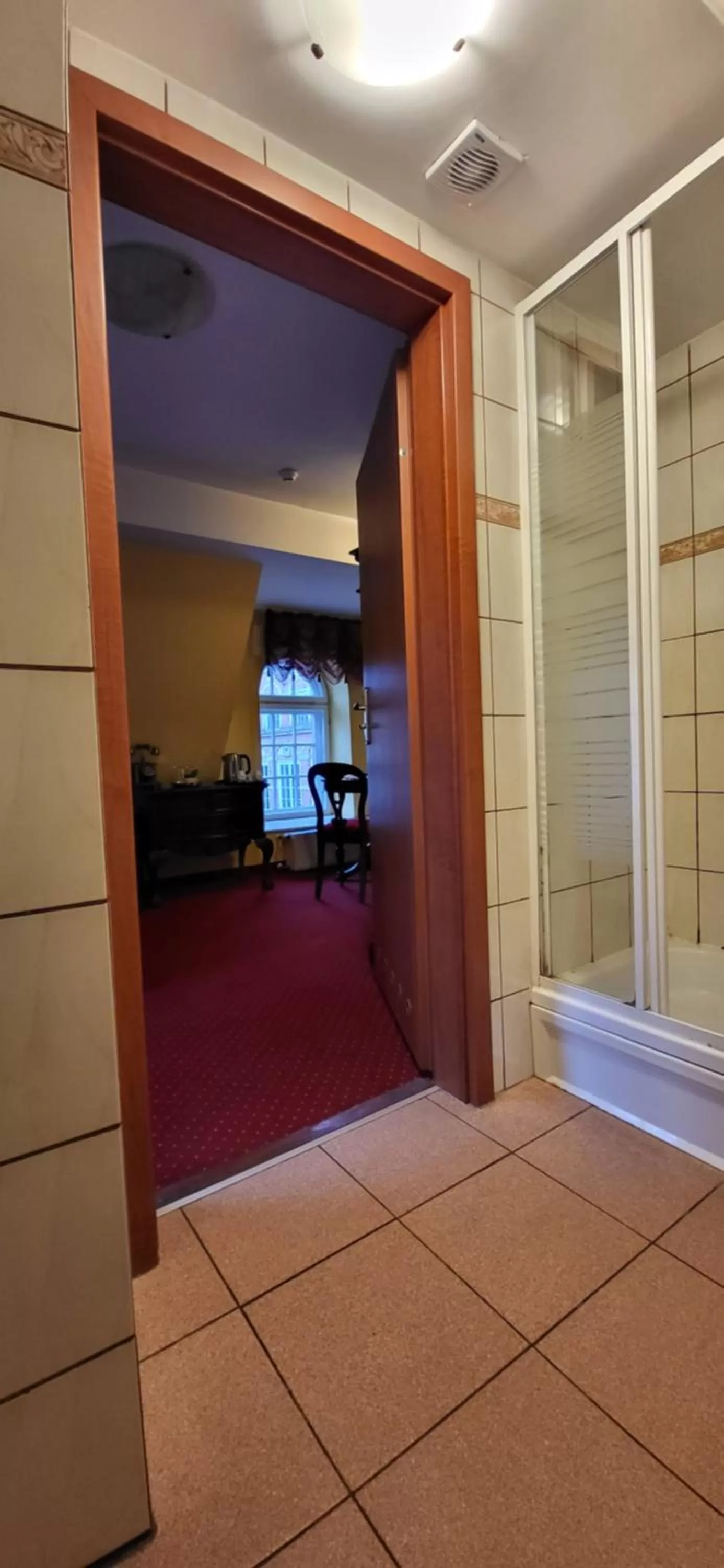 Shower in Dom Schumannów