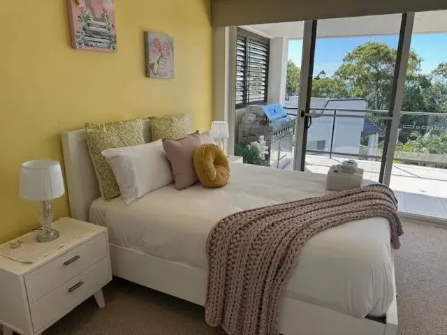 Bed in Grand Mercure Allegra Hervey Bay