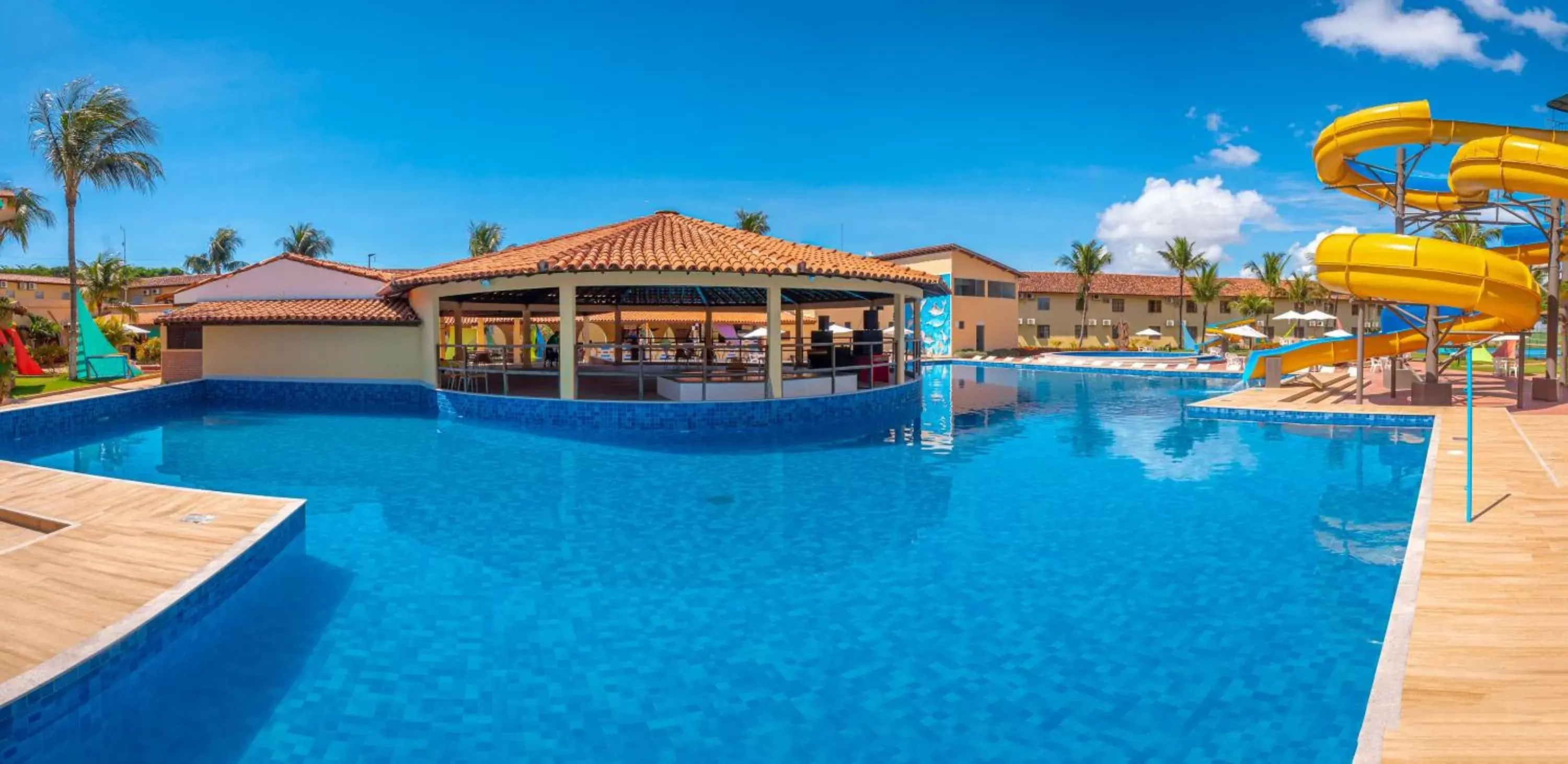 Swimming Pool in Portobello Park Hotel