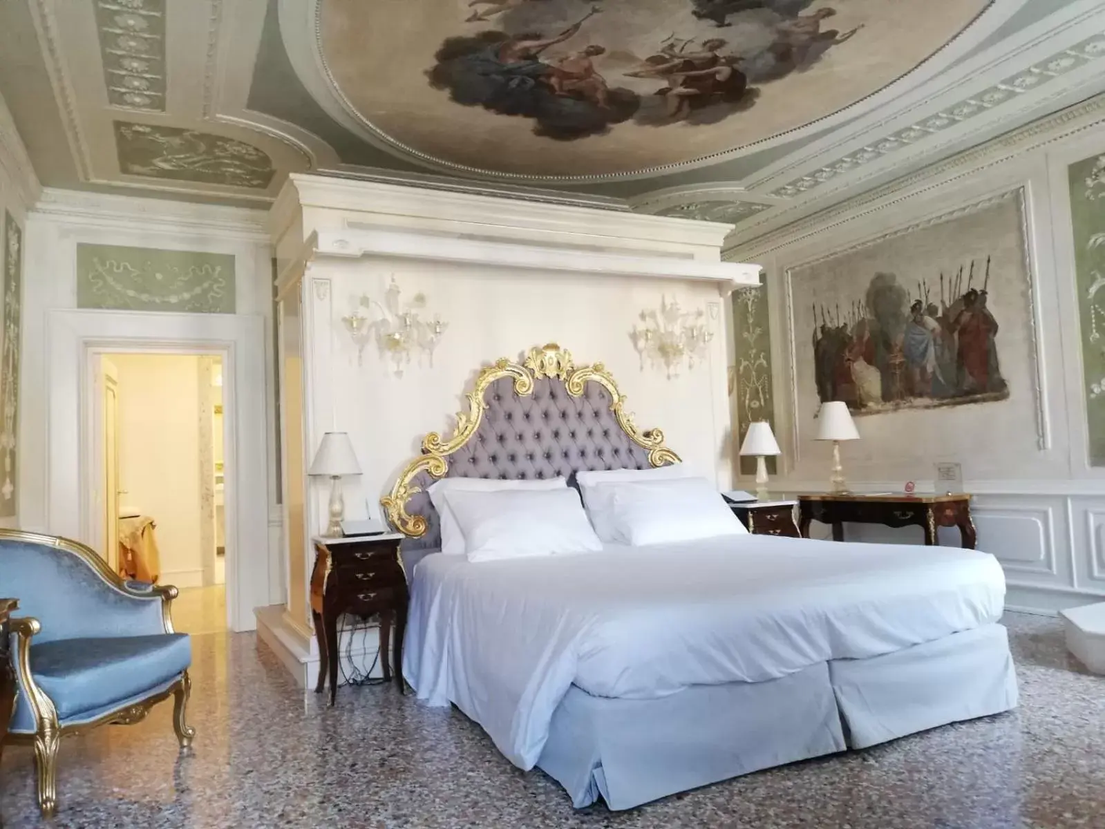 Bedroom, Bed in Ca' Bonfadini Historic Experience