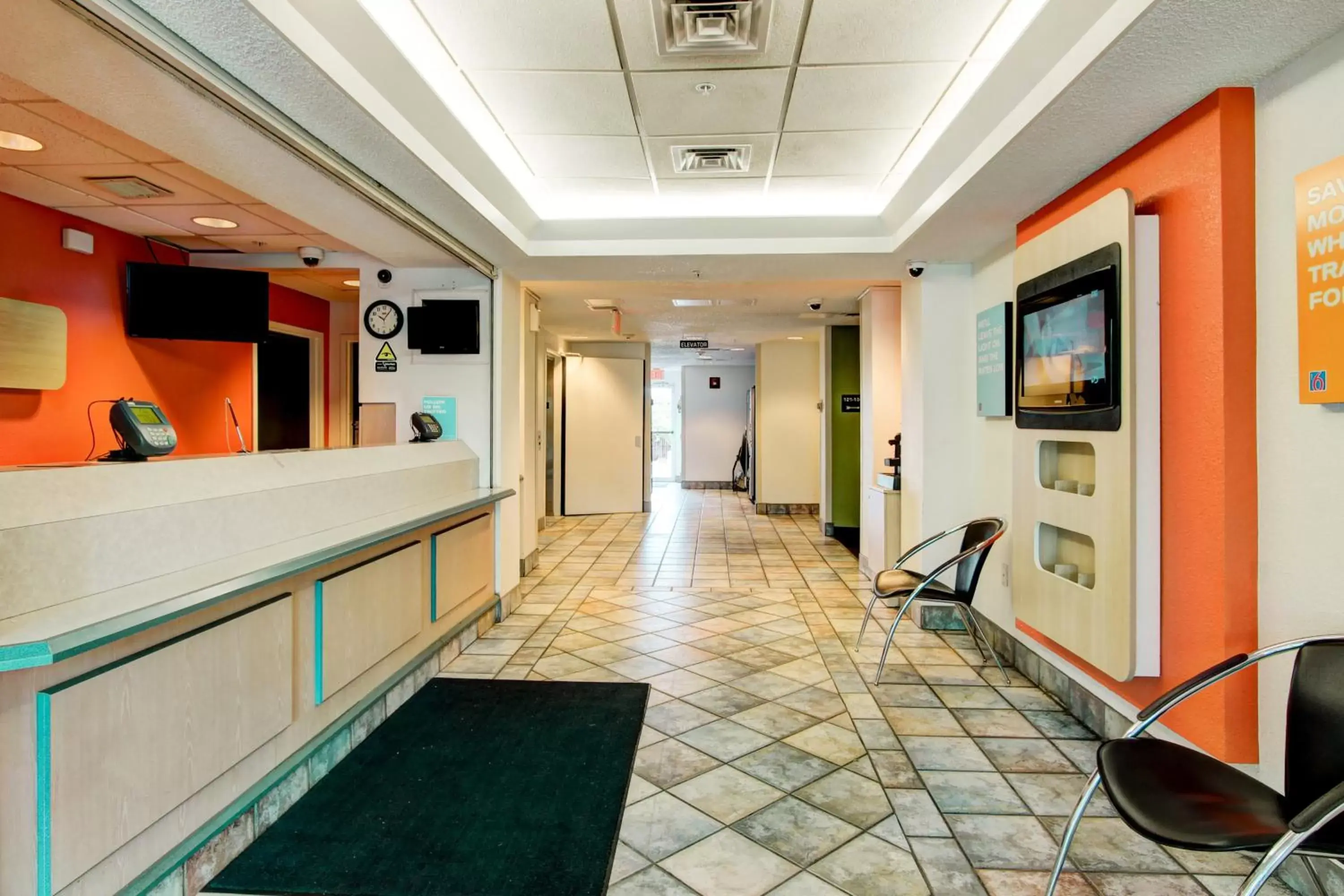 Lobby or reception, Lobby/Reception in Motel 6-Aurora, CO - East Aurora