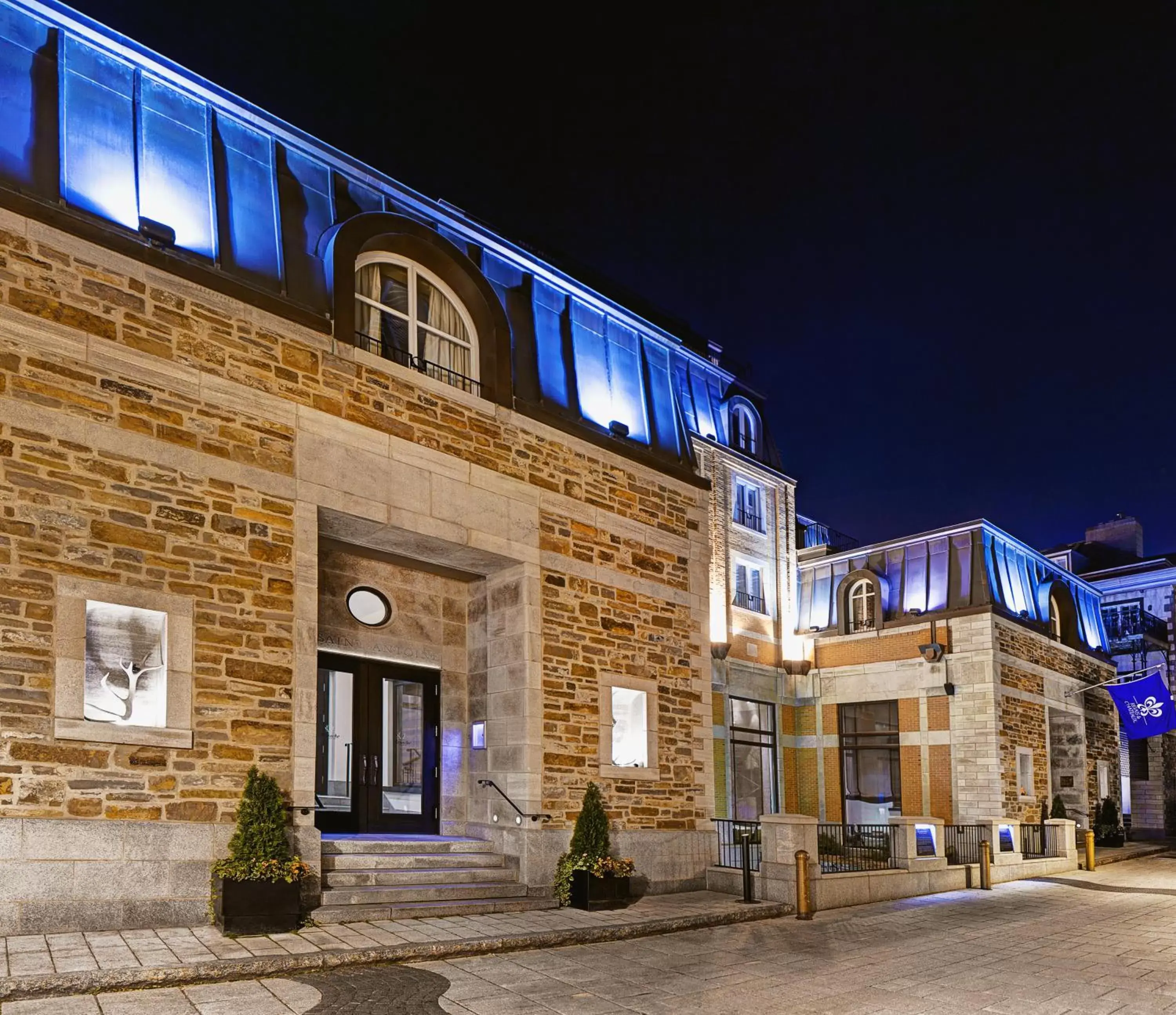 Facade/entrance, Property Building in Auberge Saint-Antoine