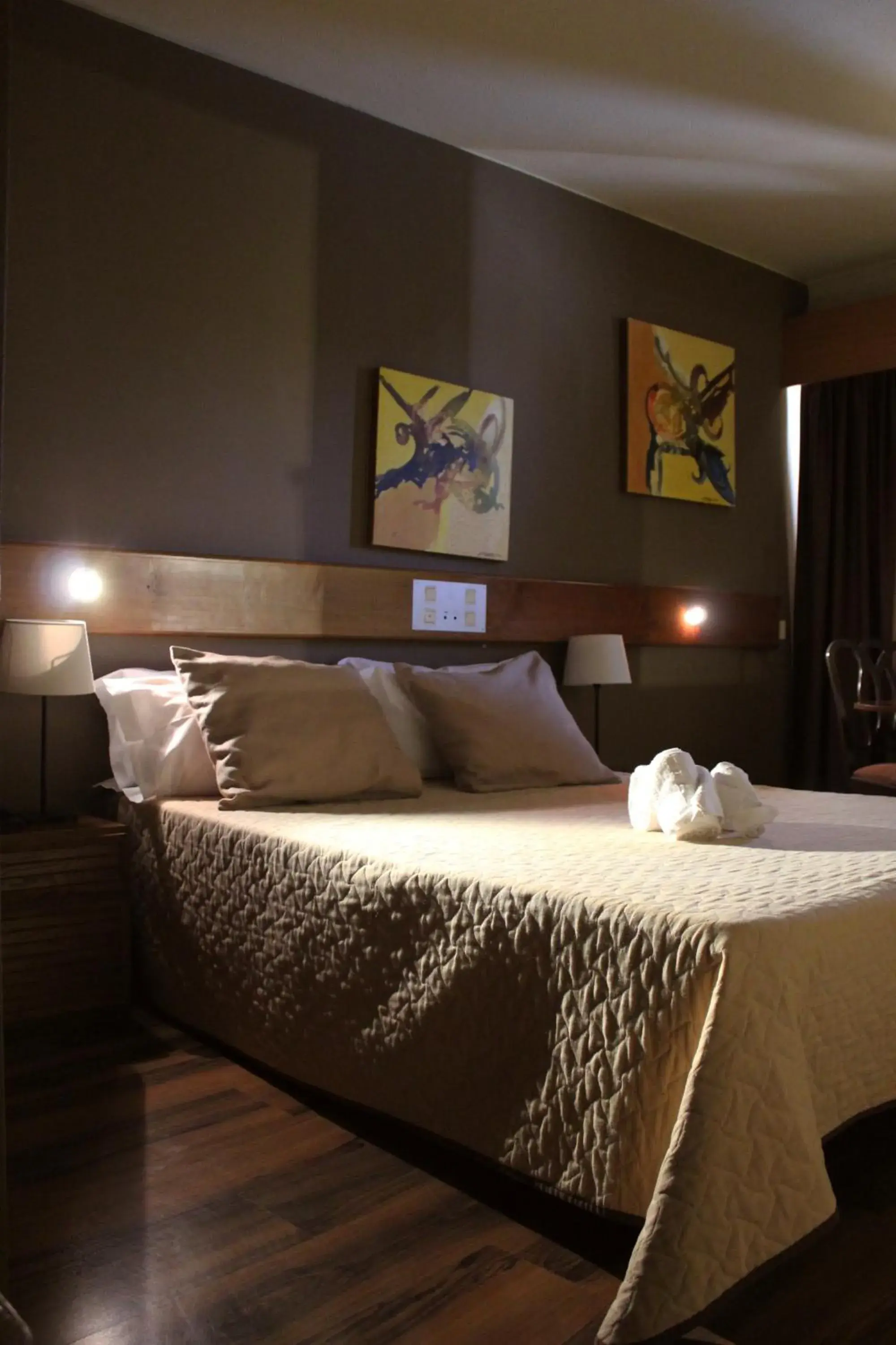Bed in Hotel Meia Lua