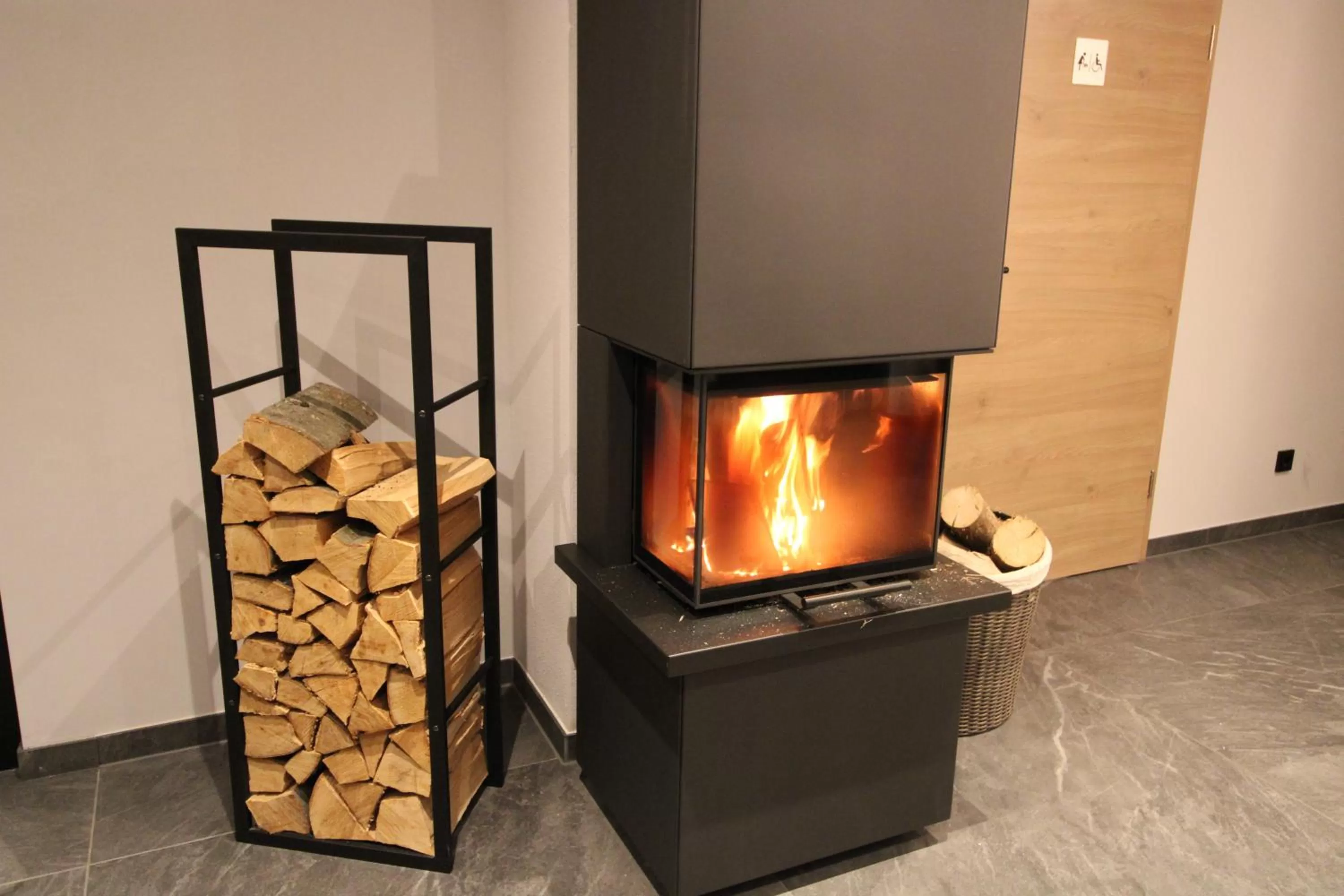 flat iron in DER Hirsch Hotel